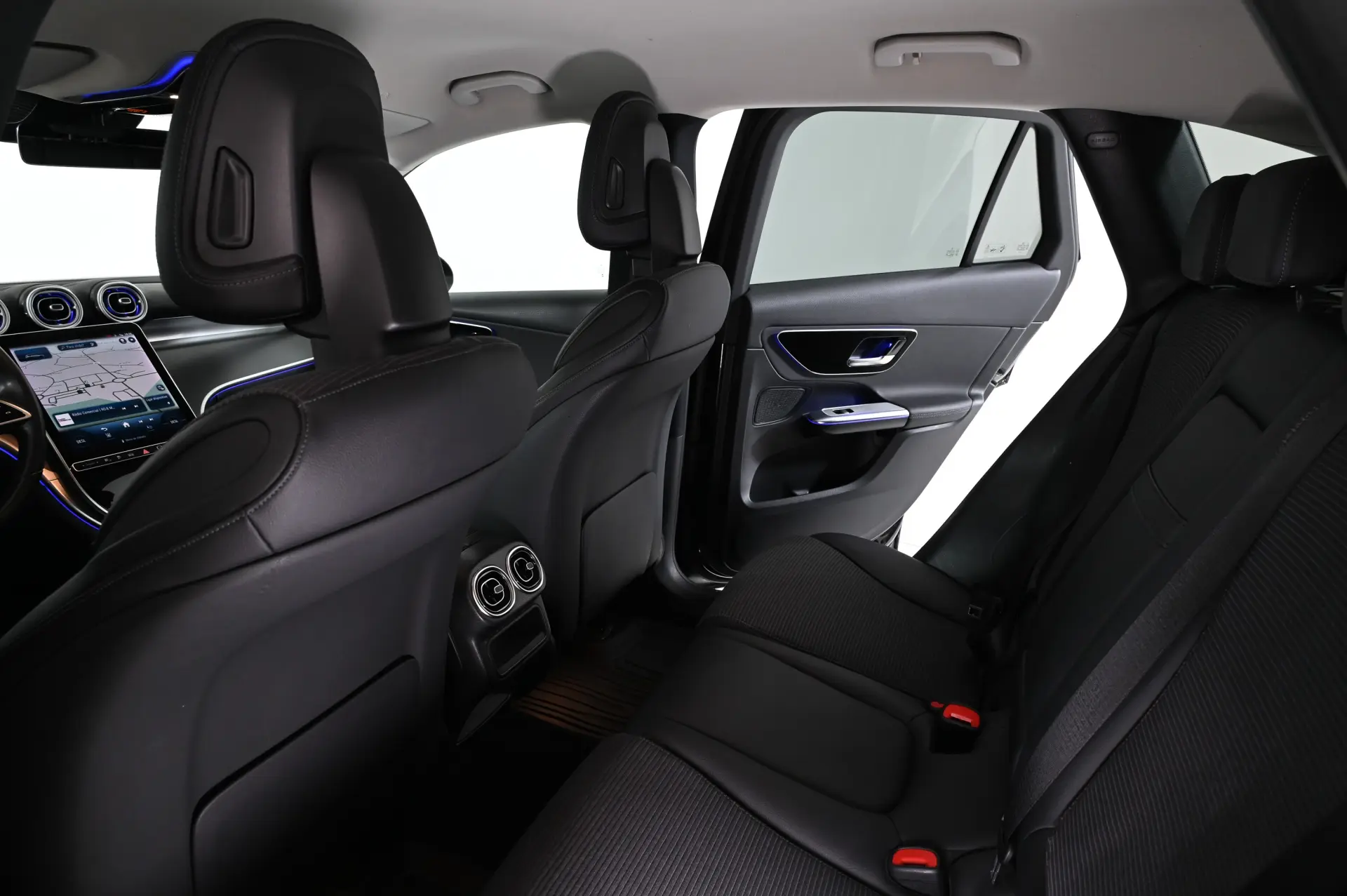 Mercedes-Benz GLC 300 e 4Matic 26