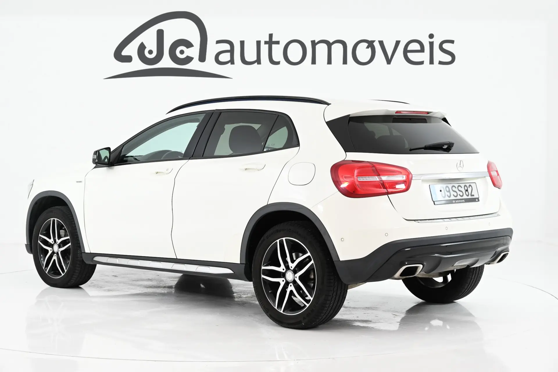 Mercedes-Benz GLA 180 d AMG Line 2