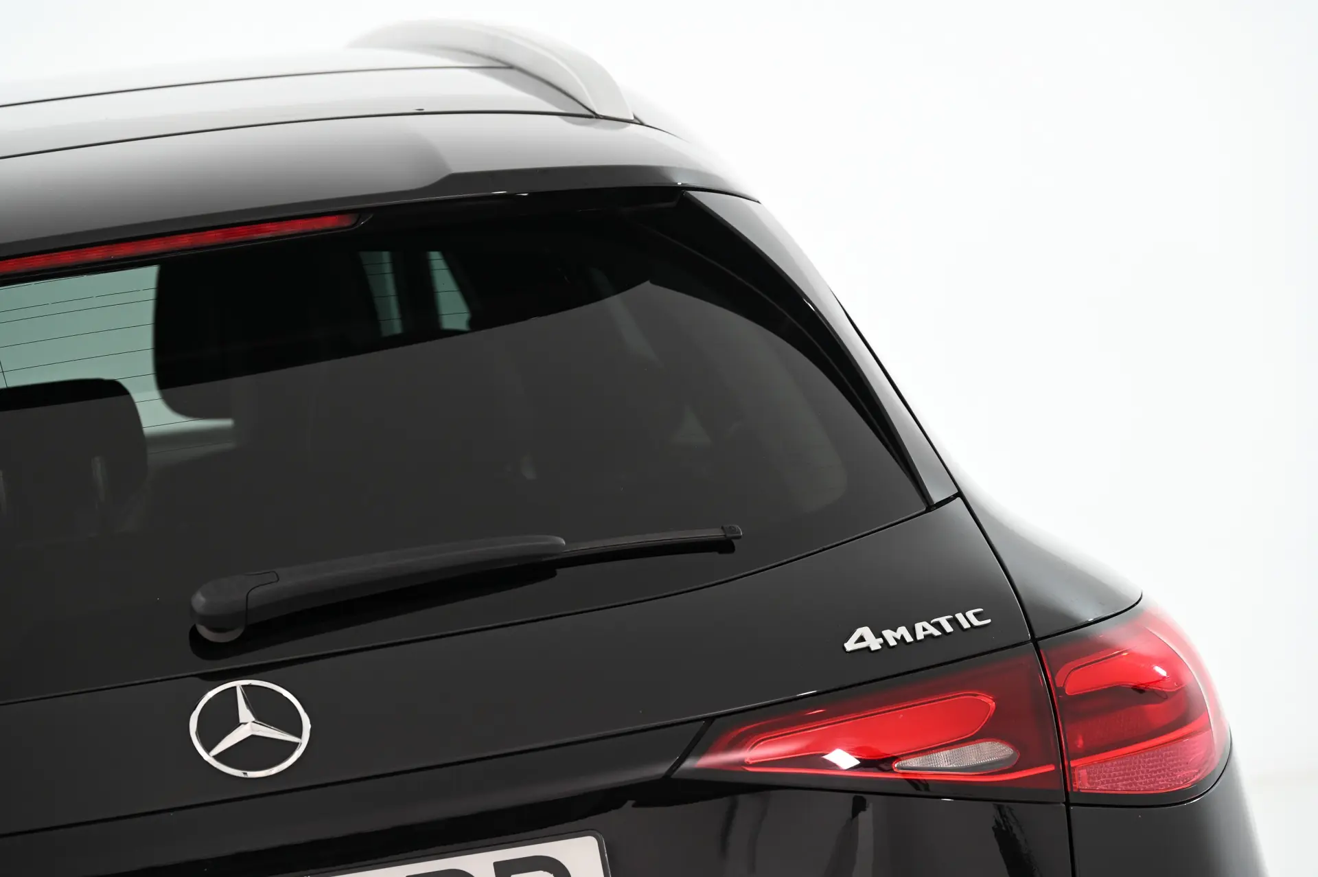 Mercedes-Benz GLC 300 e 4Matic 11