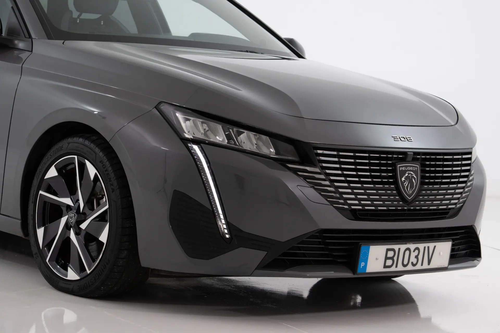 Peugeot 308 1.6 Hybrid Allure e-EAT8 14