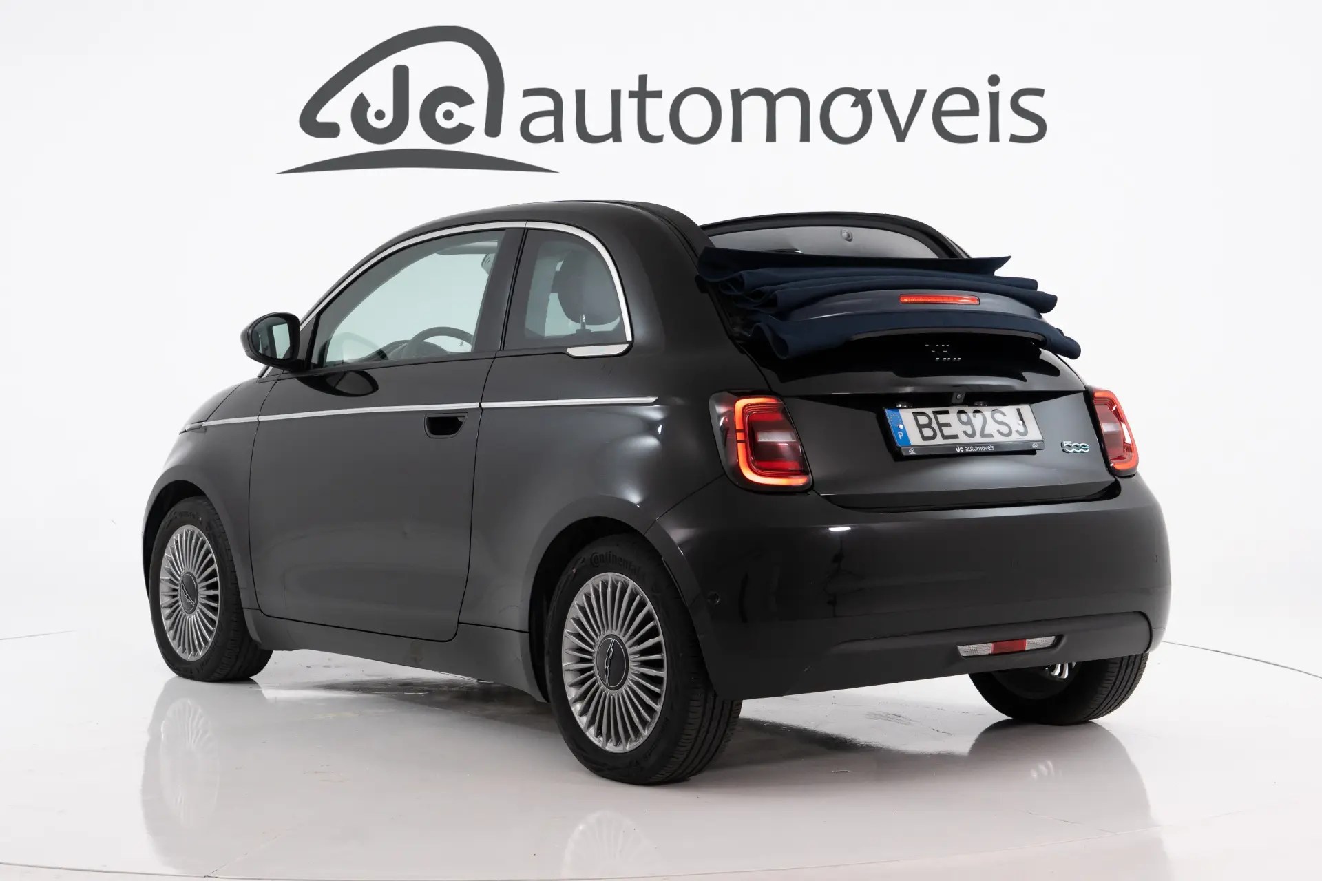 Fiat 500e Outro 2