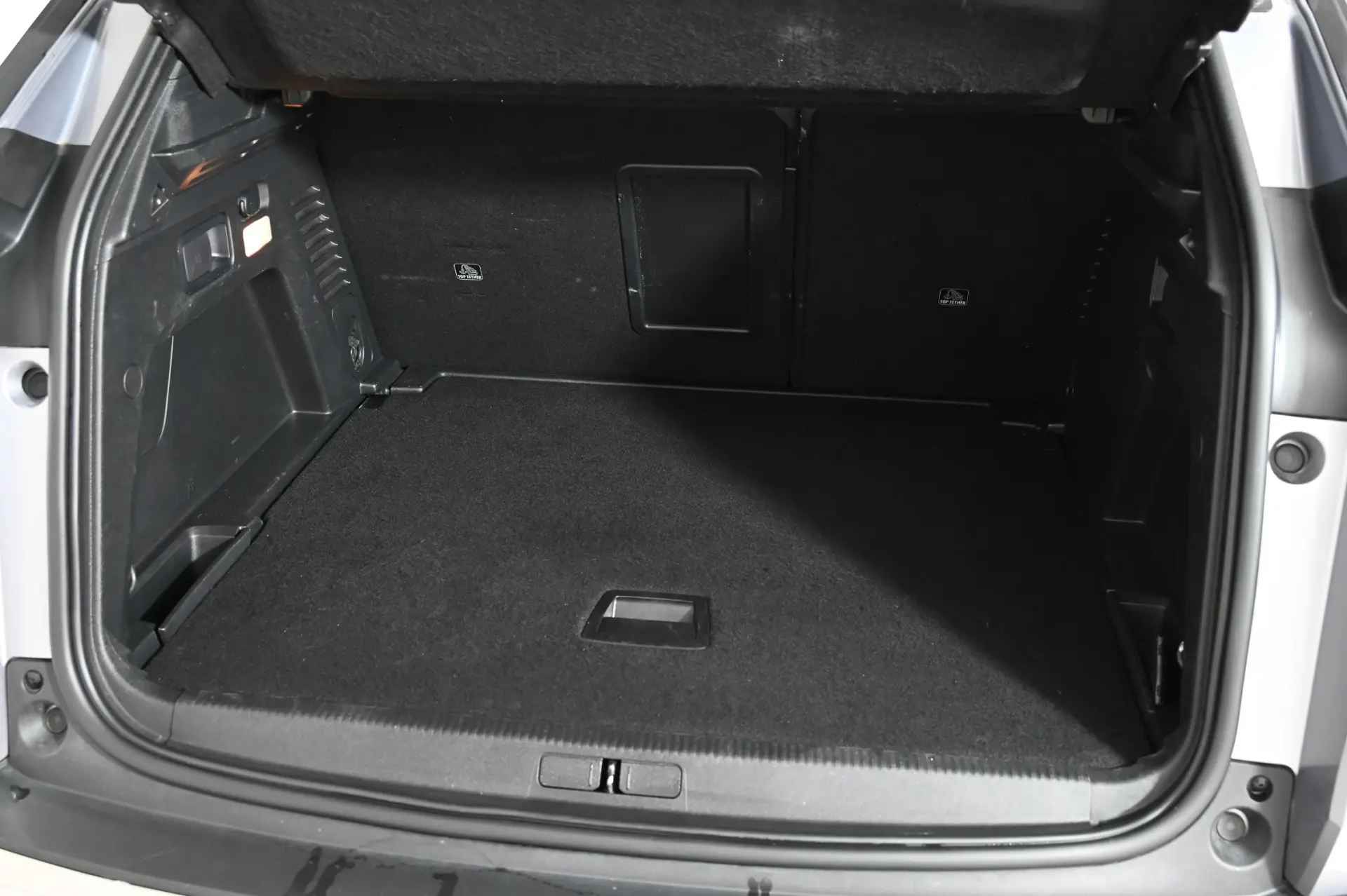 Peugeot 3008 1.2 PureTech Allure Pack EAT8 10