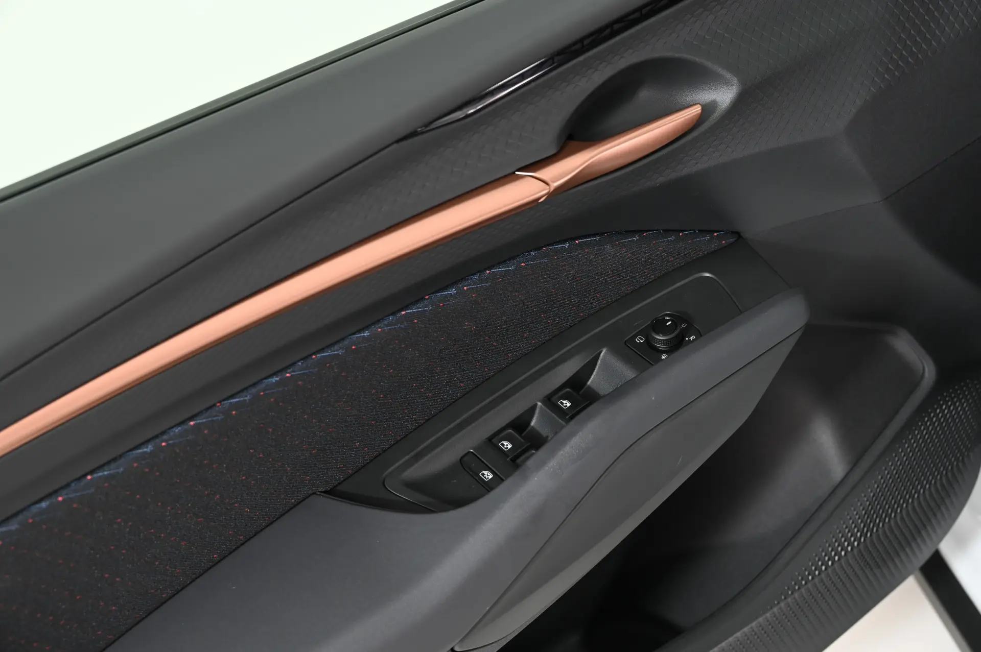 Cupra Raval 38.5 kWh Plus 16