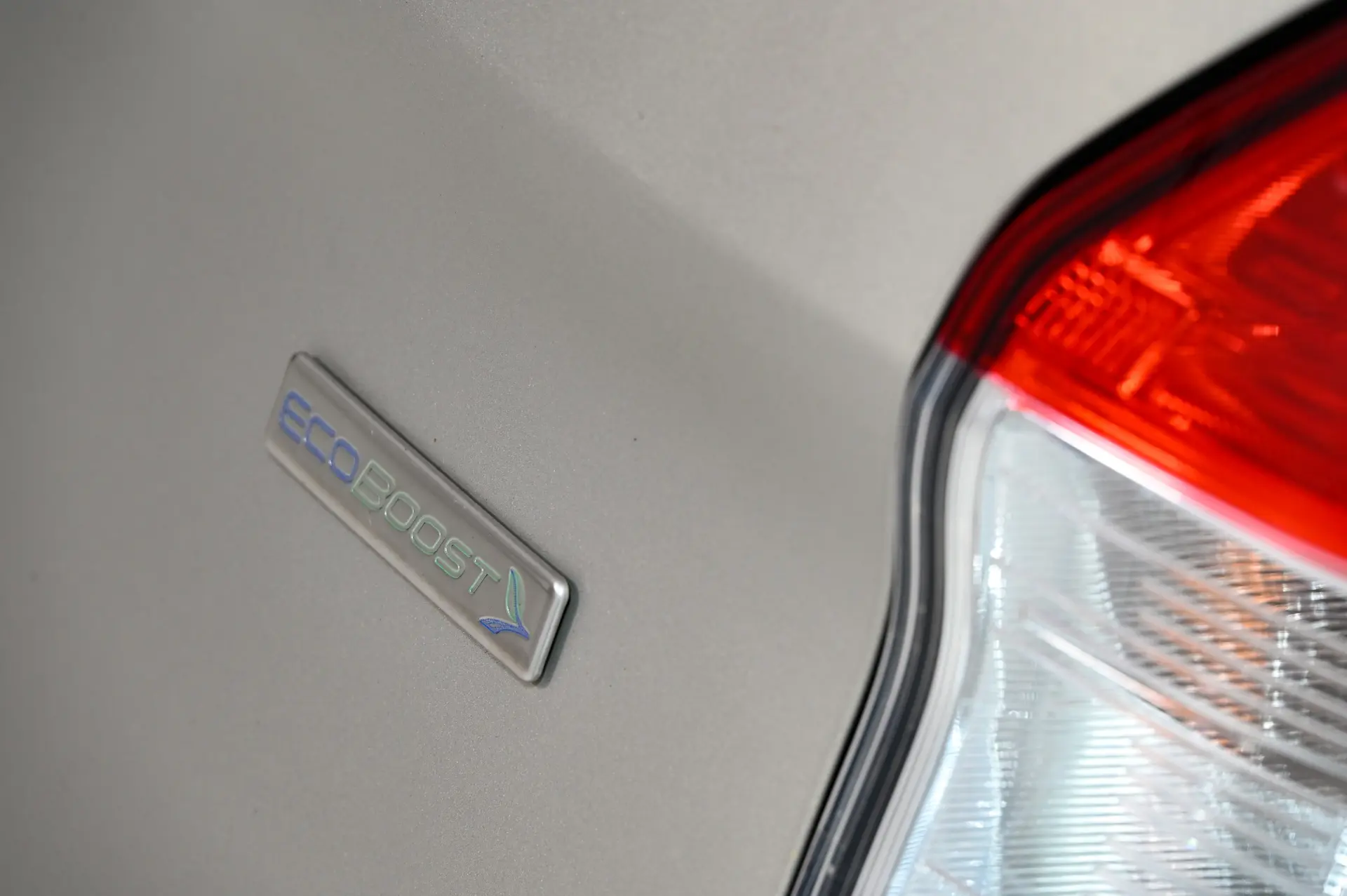 Ford Tourneo Courier 1.0 EcoBoost Titanium 11
