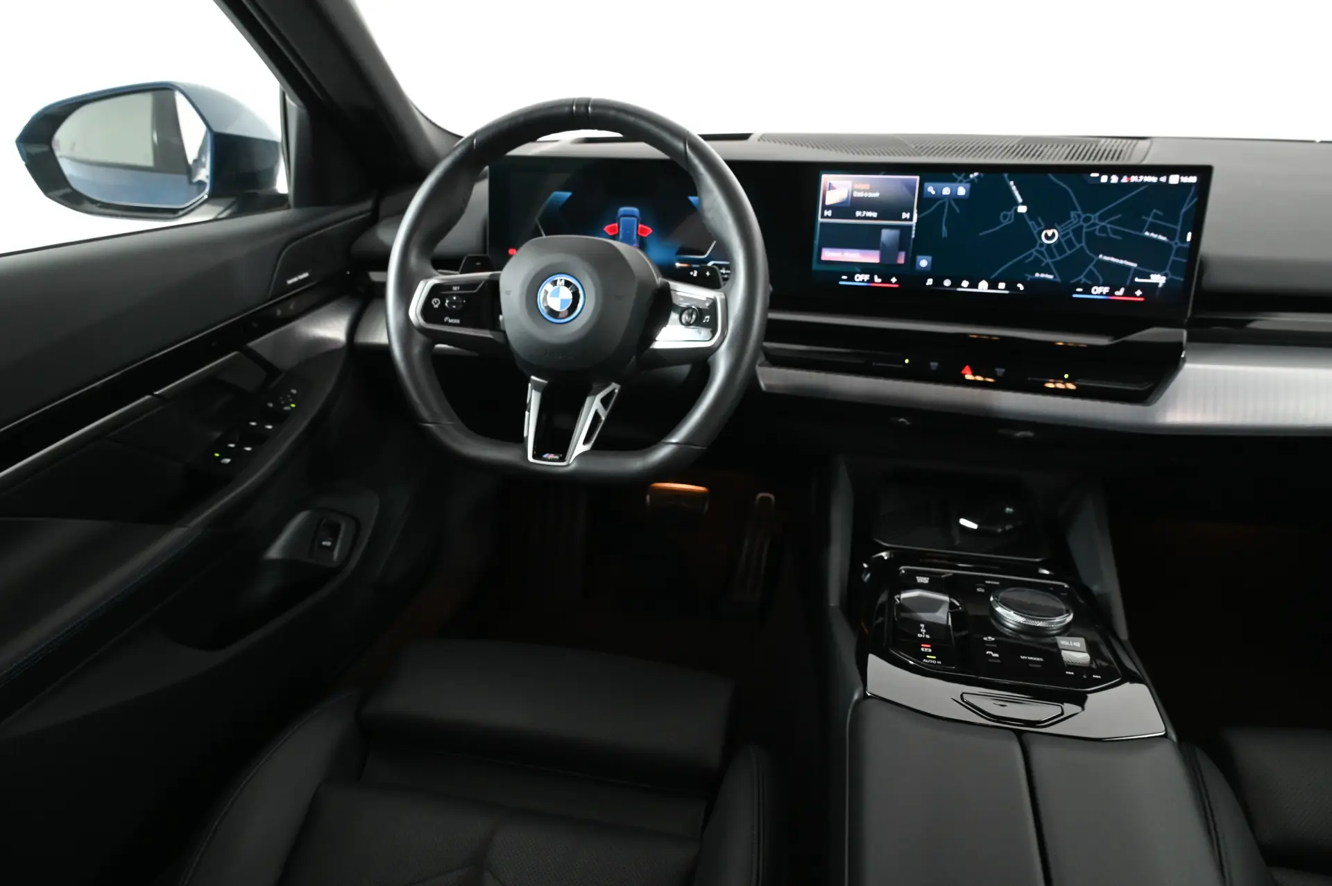 BMW 530 e Pack Desportivo M 17