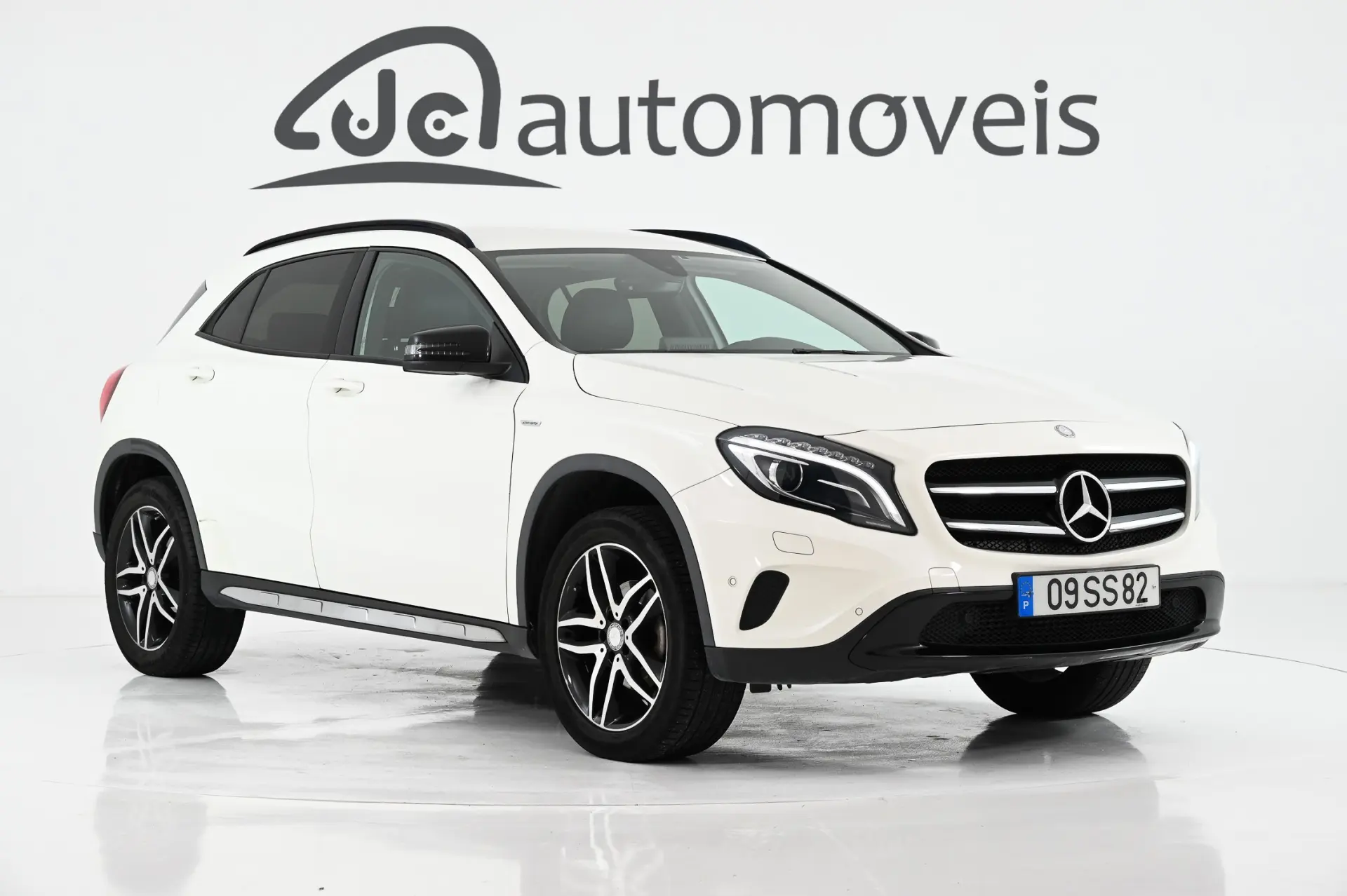 Mercedes-Benz GLA 180 d AMG Line 1