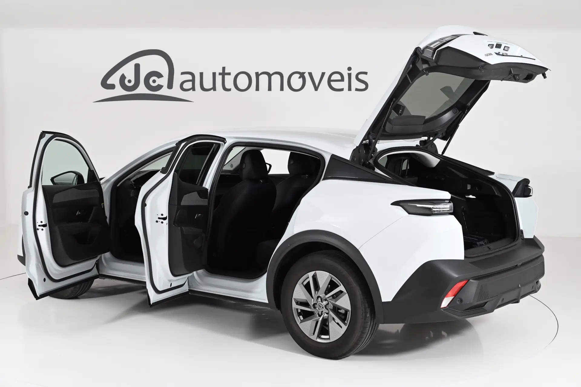 Peugeot 408 1.2 PureTech Allure EAT8 6