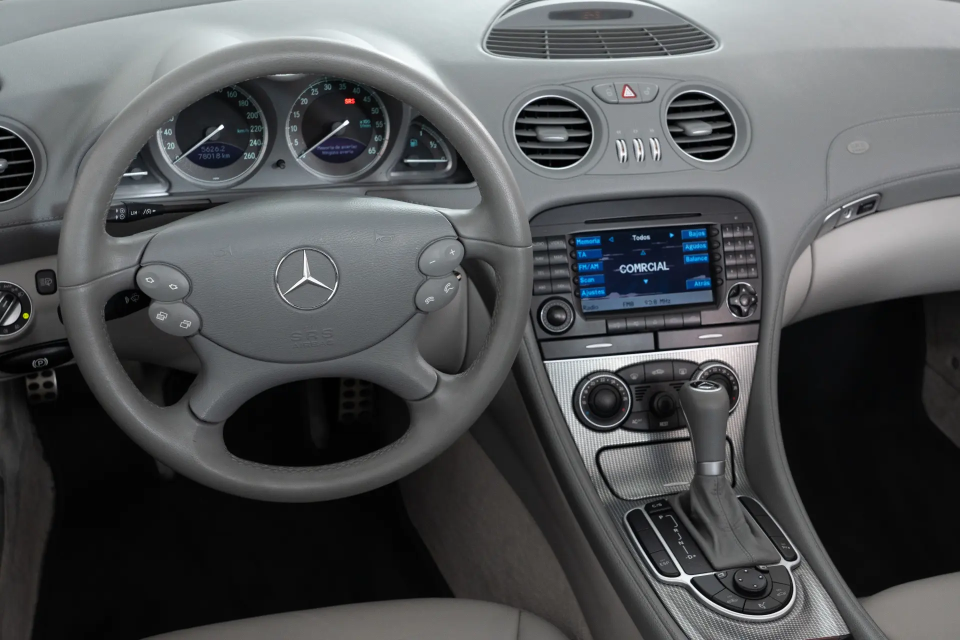 Mercedes-Benz SL 350 outro 24