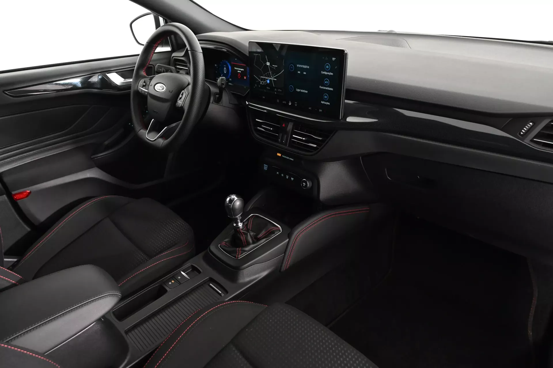 Ford Focus 1.0 EcoBoost MHEV ST-Line X 4