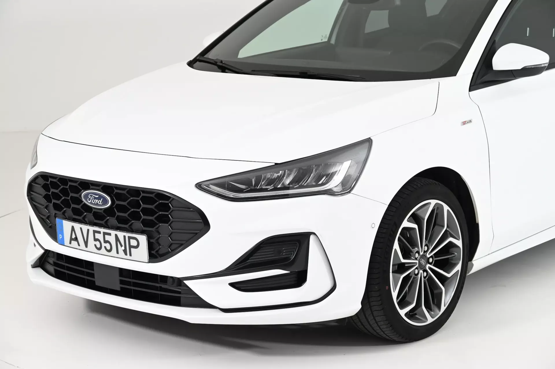 Ford Focus 1.0 EcoBoost MHEV ST-Line X 14