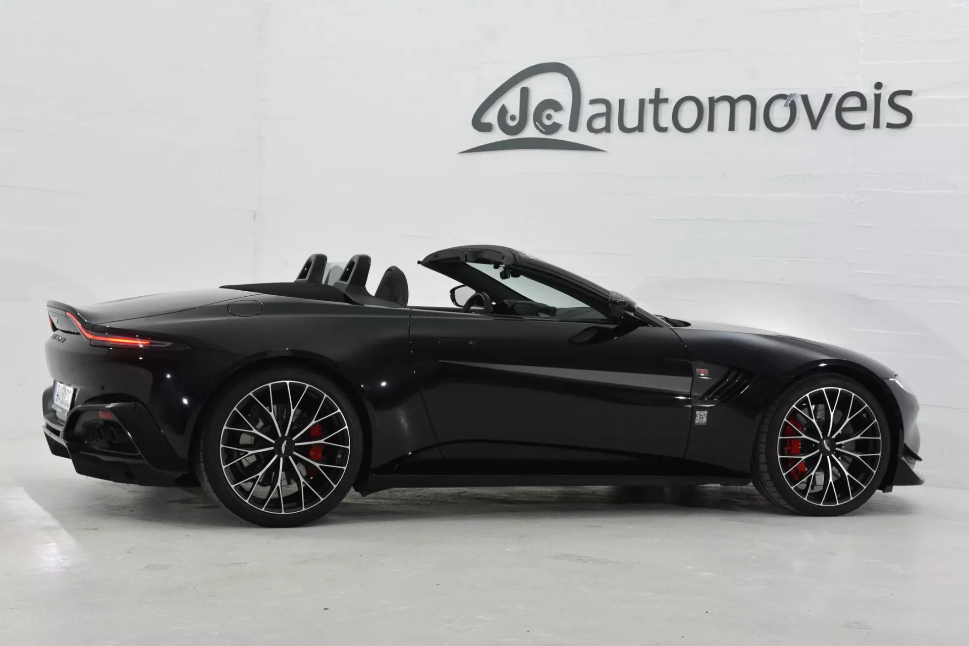 Aston Martin Vantage Roadster V8 F1 Edition 6