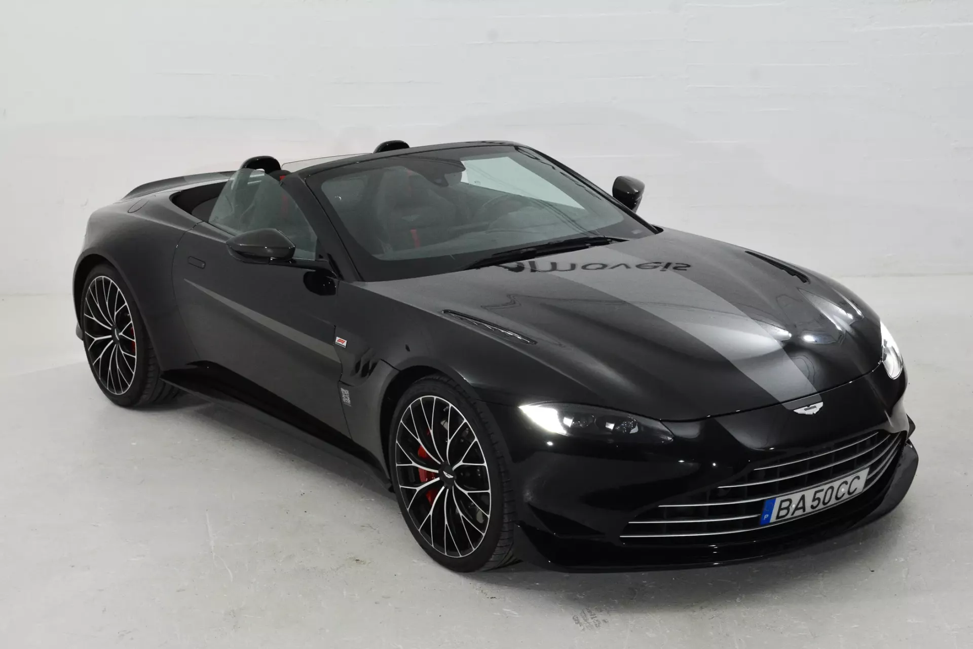 Aston Martin Vantage Roadster V8 F1 Edition 13