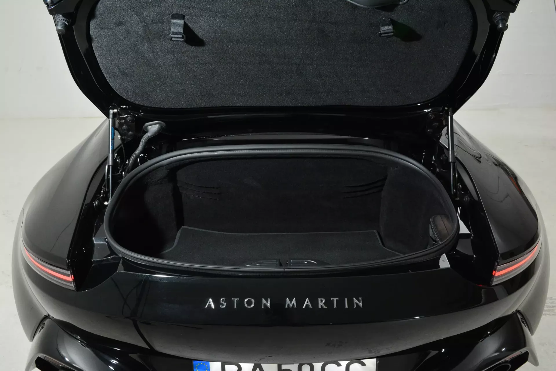 Aston Martin Vantage Roadster V8 F1 Edition 22