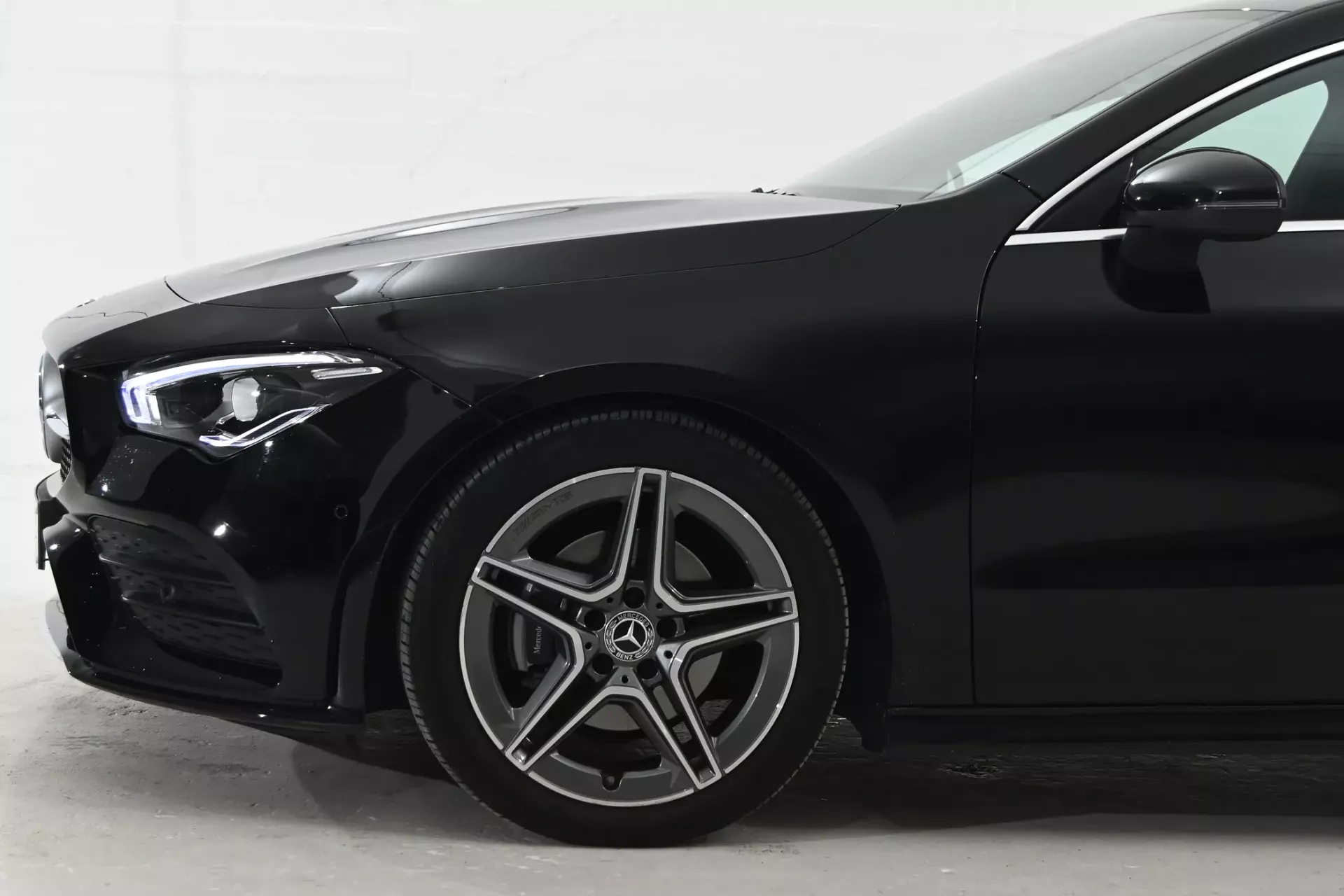 Mercedes-Benz CLA 180 10