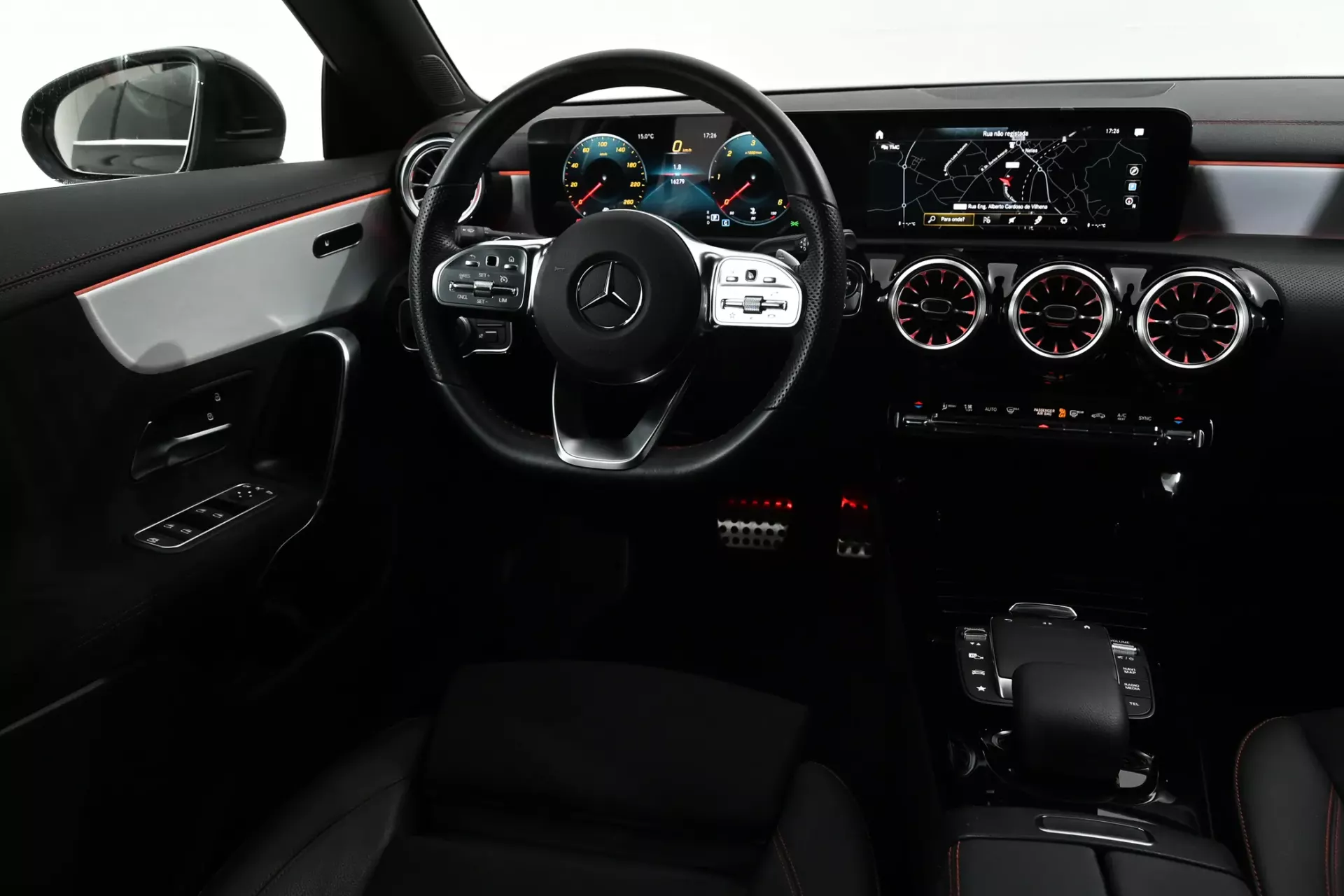 Mercedes-Benz CLA 180 14