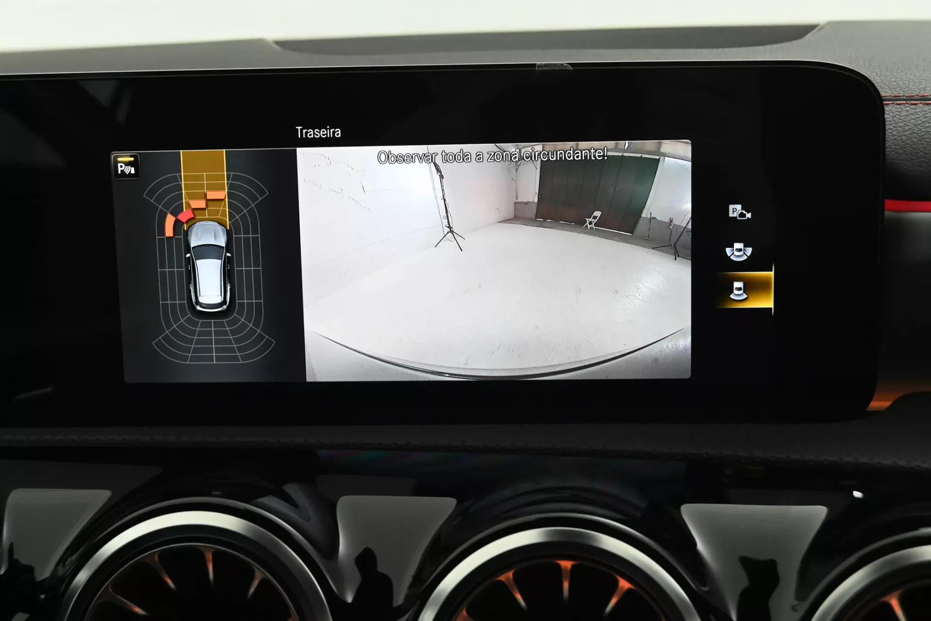 Mercedes-Benz CLA 180 16