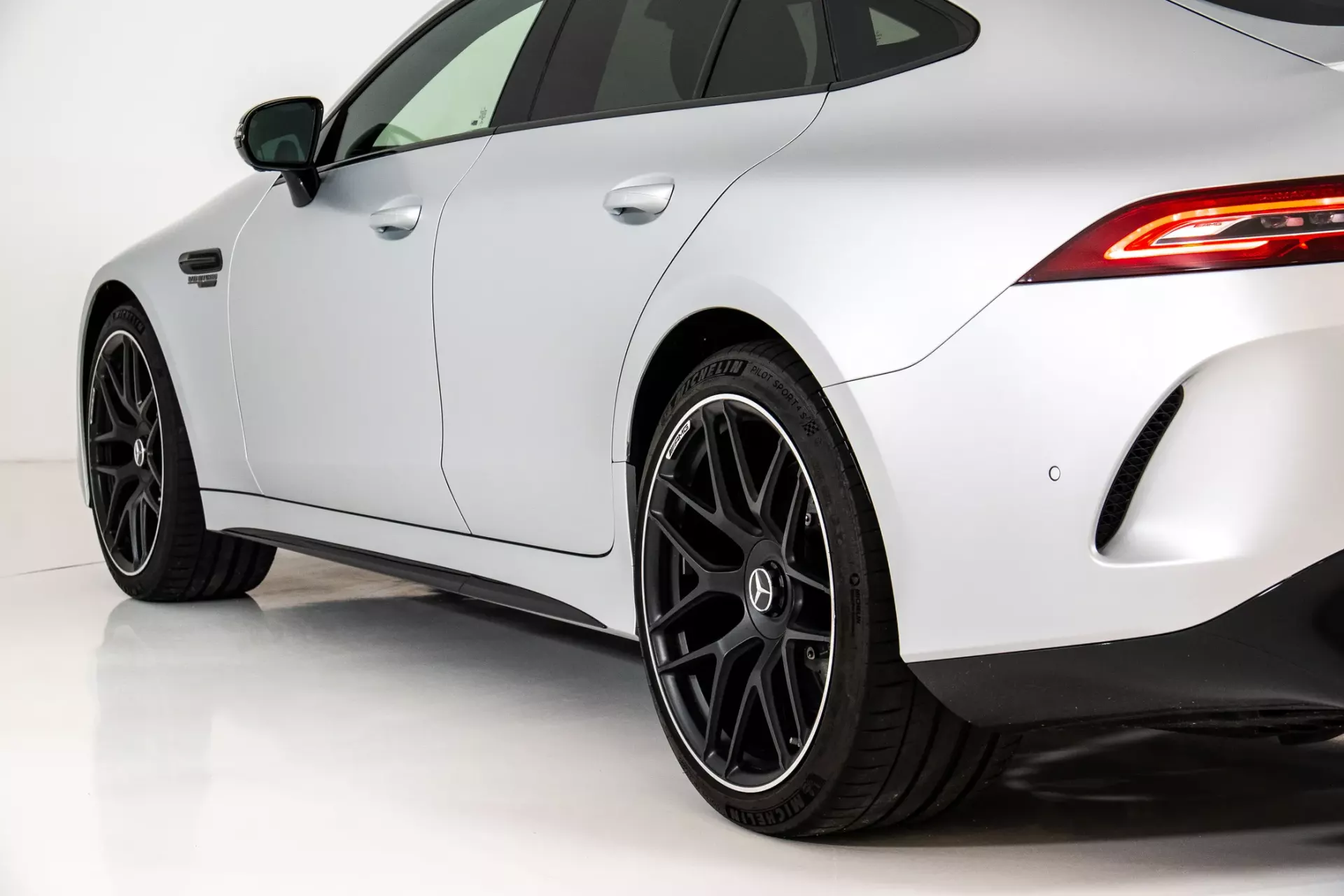 Mercedes-Benz AMG GT 63 S E Performance 22