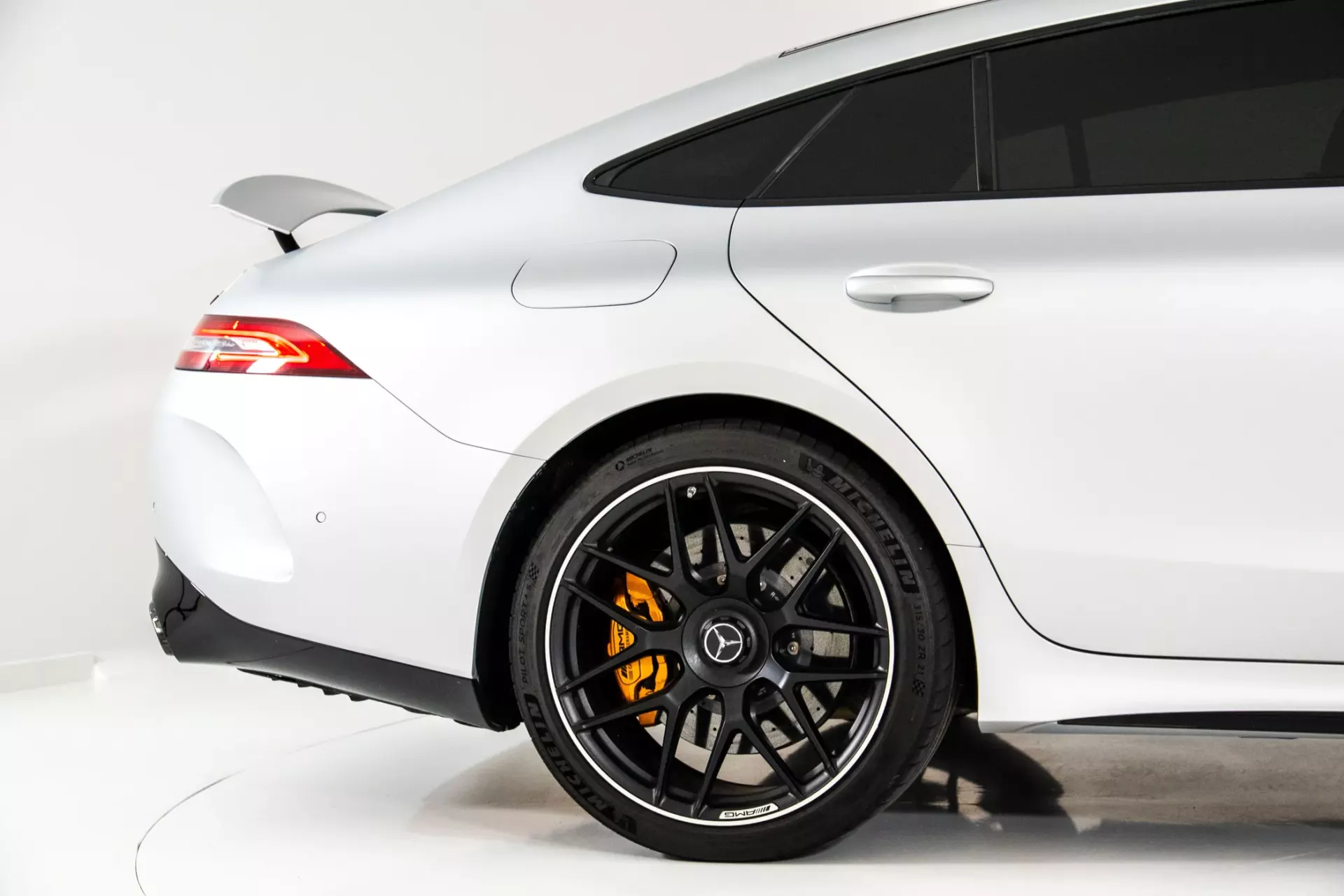 Mercedes-Benz AMG GT 63 S E Performance 21