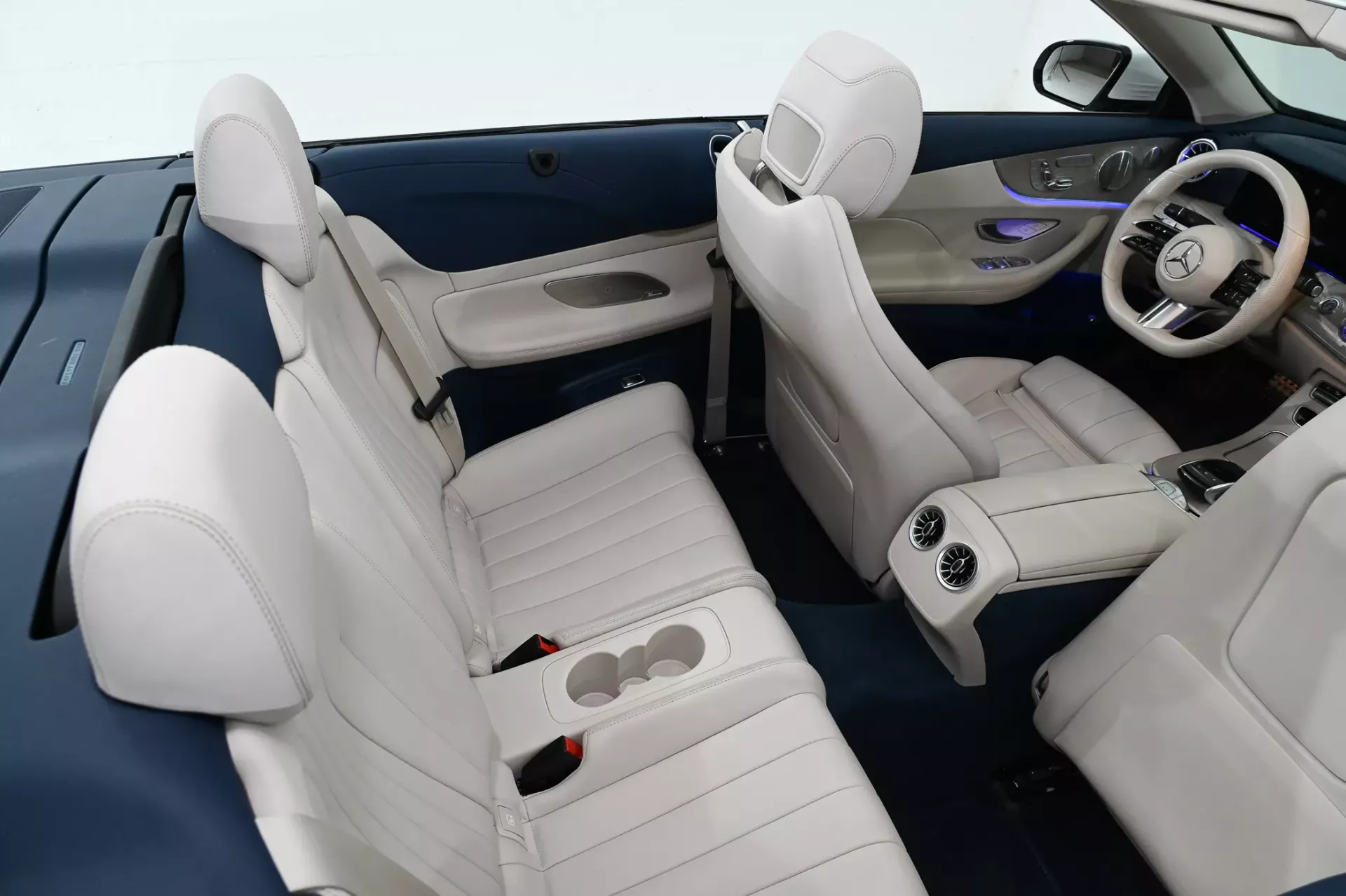 Mercedes-Benz E 220 d AMG Line Aut. 13