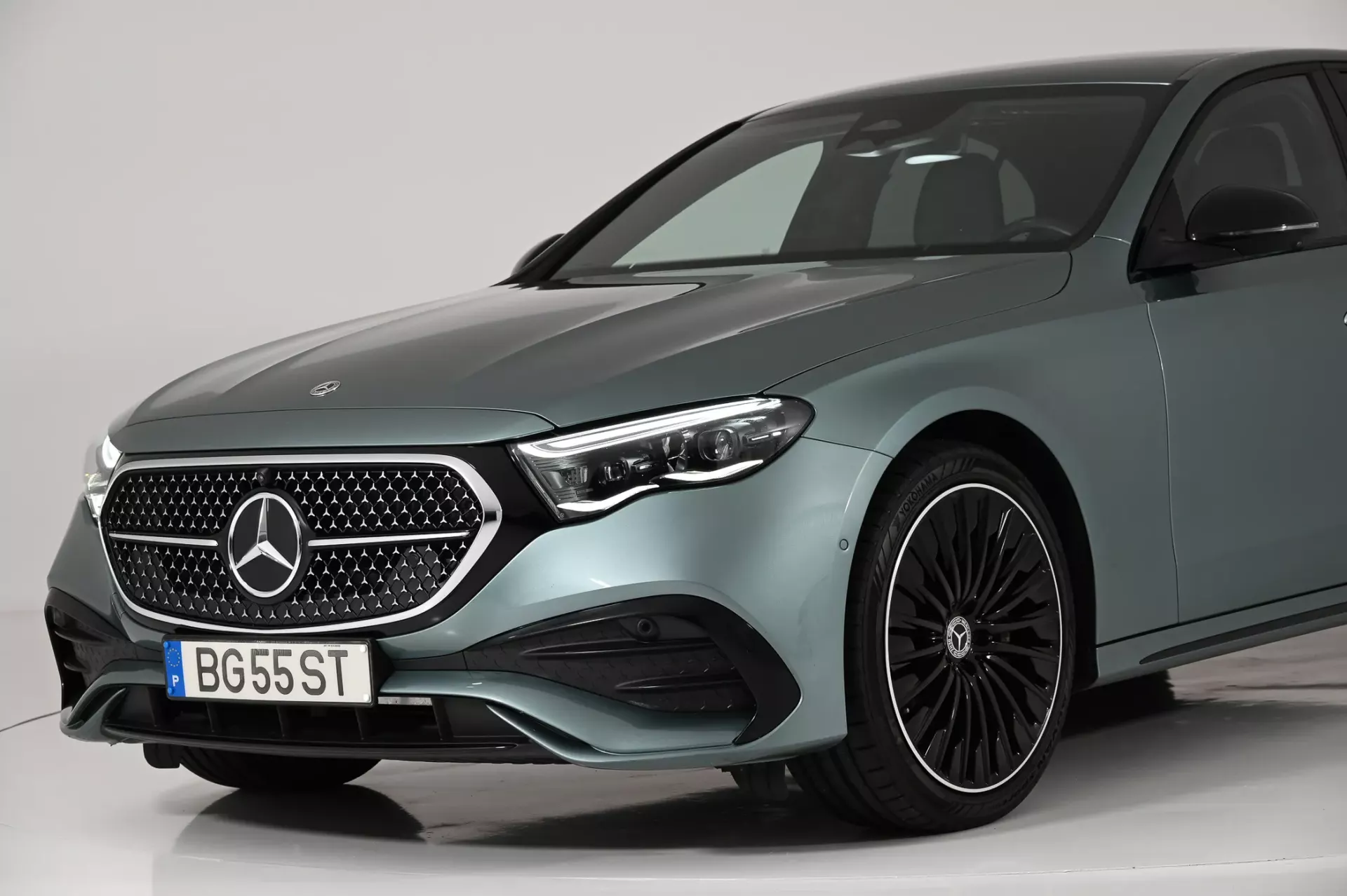 Mercedes-Benz E 300 11