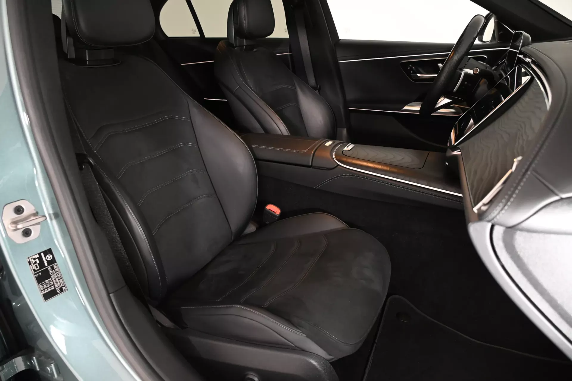 Mercedes-Benz E 300 14