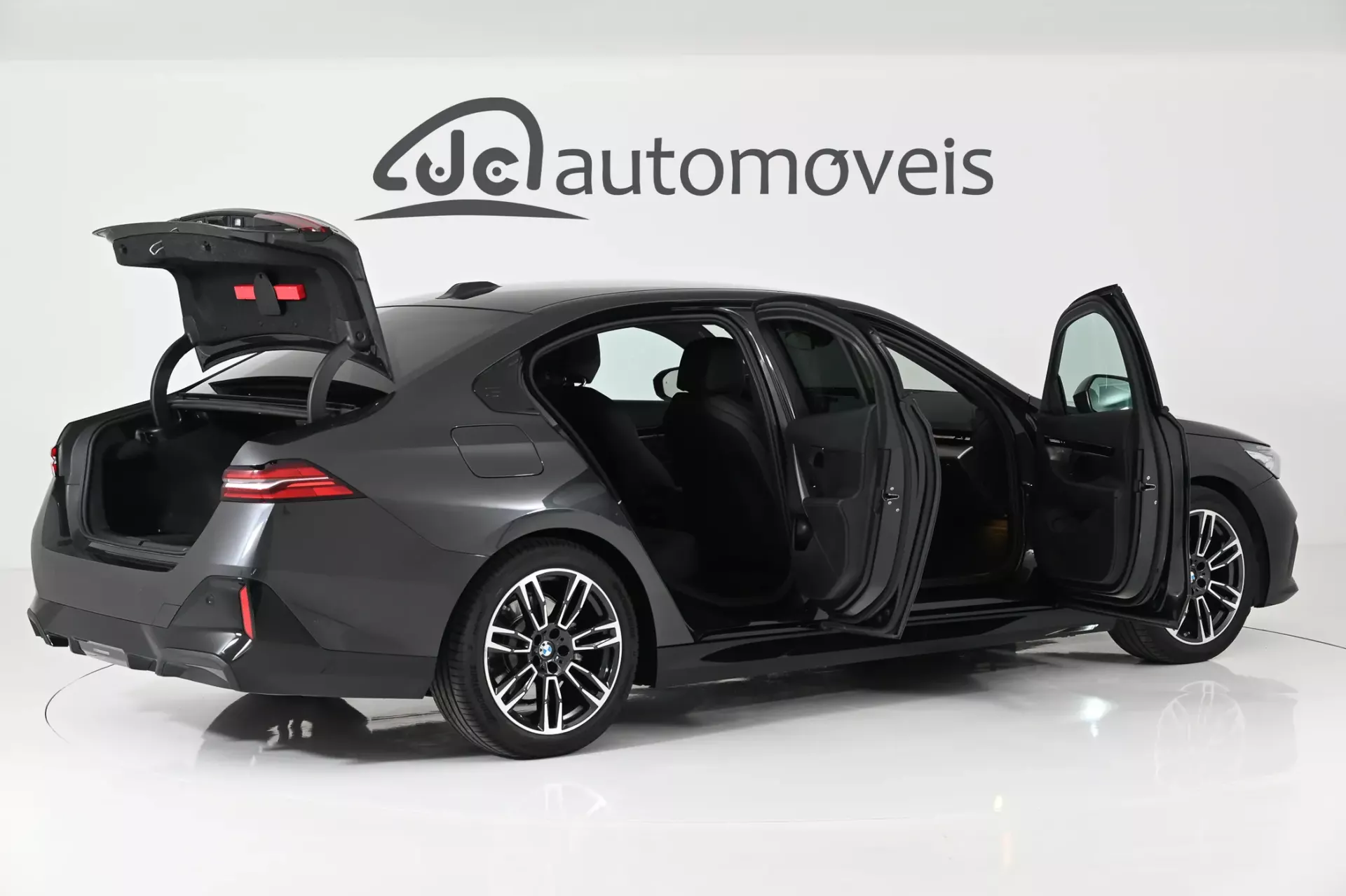 BMW 520 d Pack Desportivo M 6