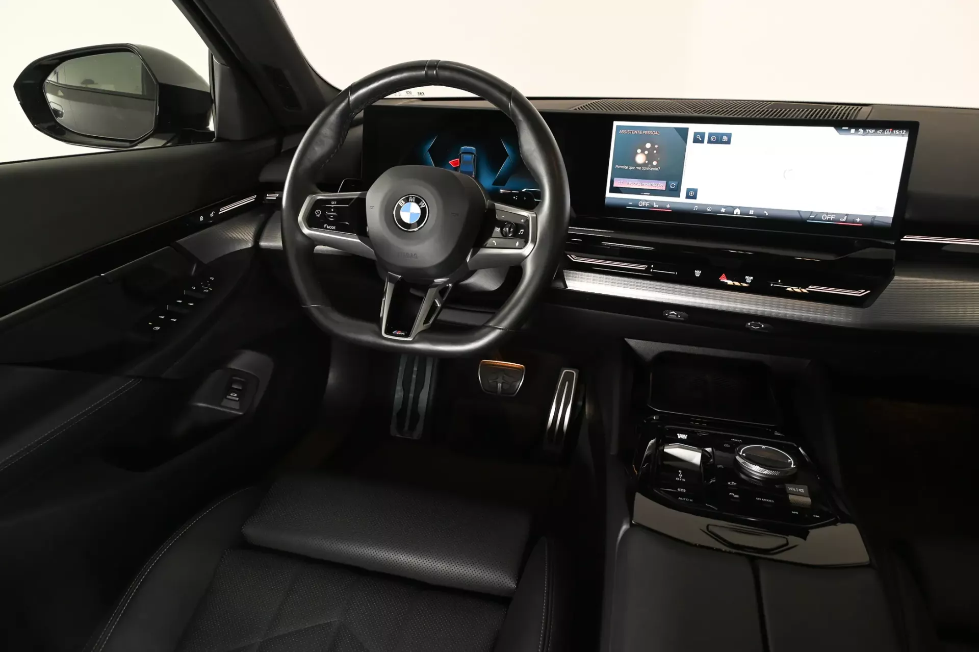 BMW 520 d Pack Desportivo M 15