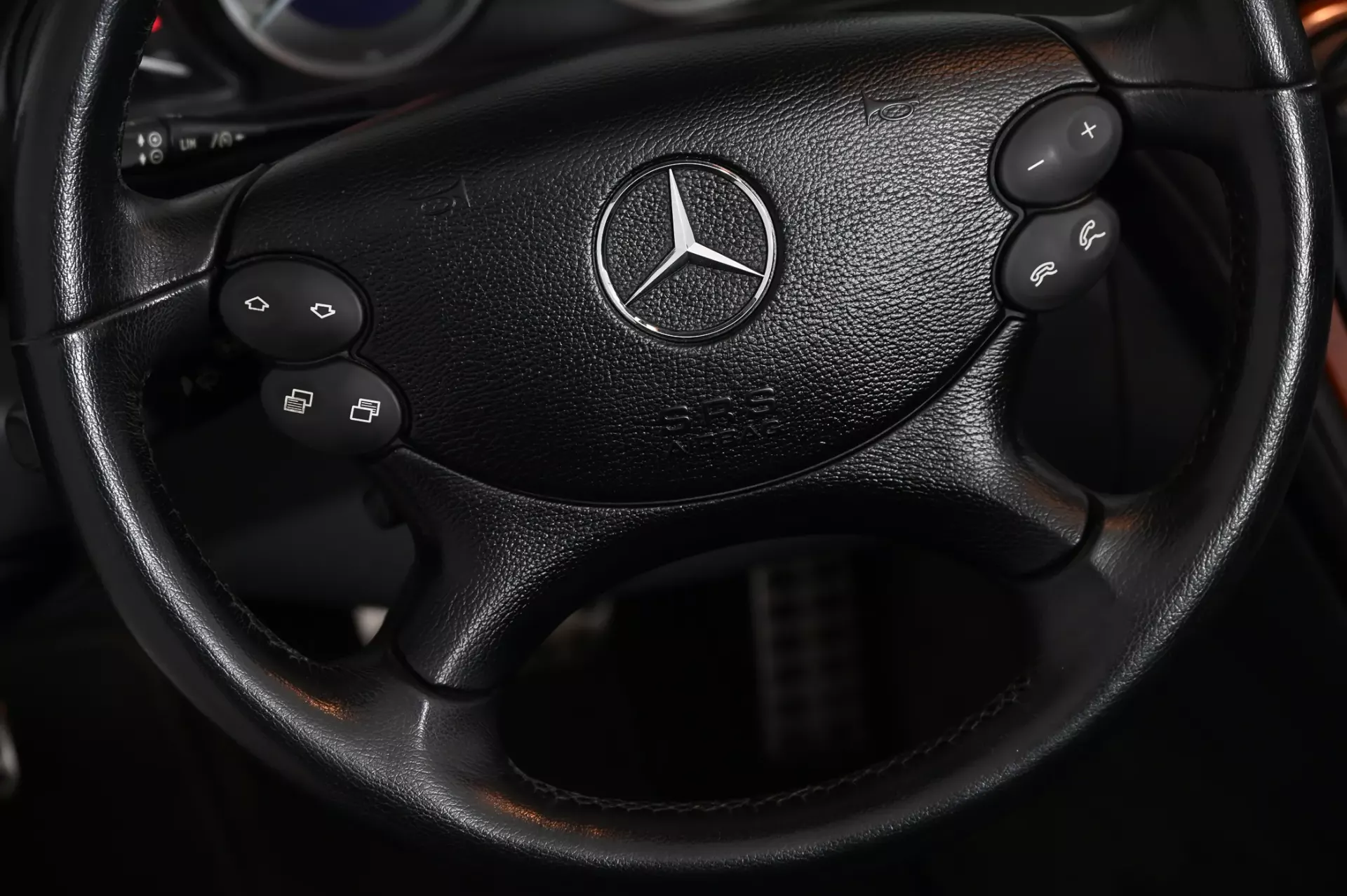 Mercedes-Benz SL 500 Standard 33