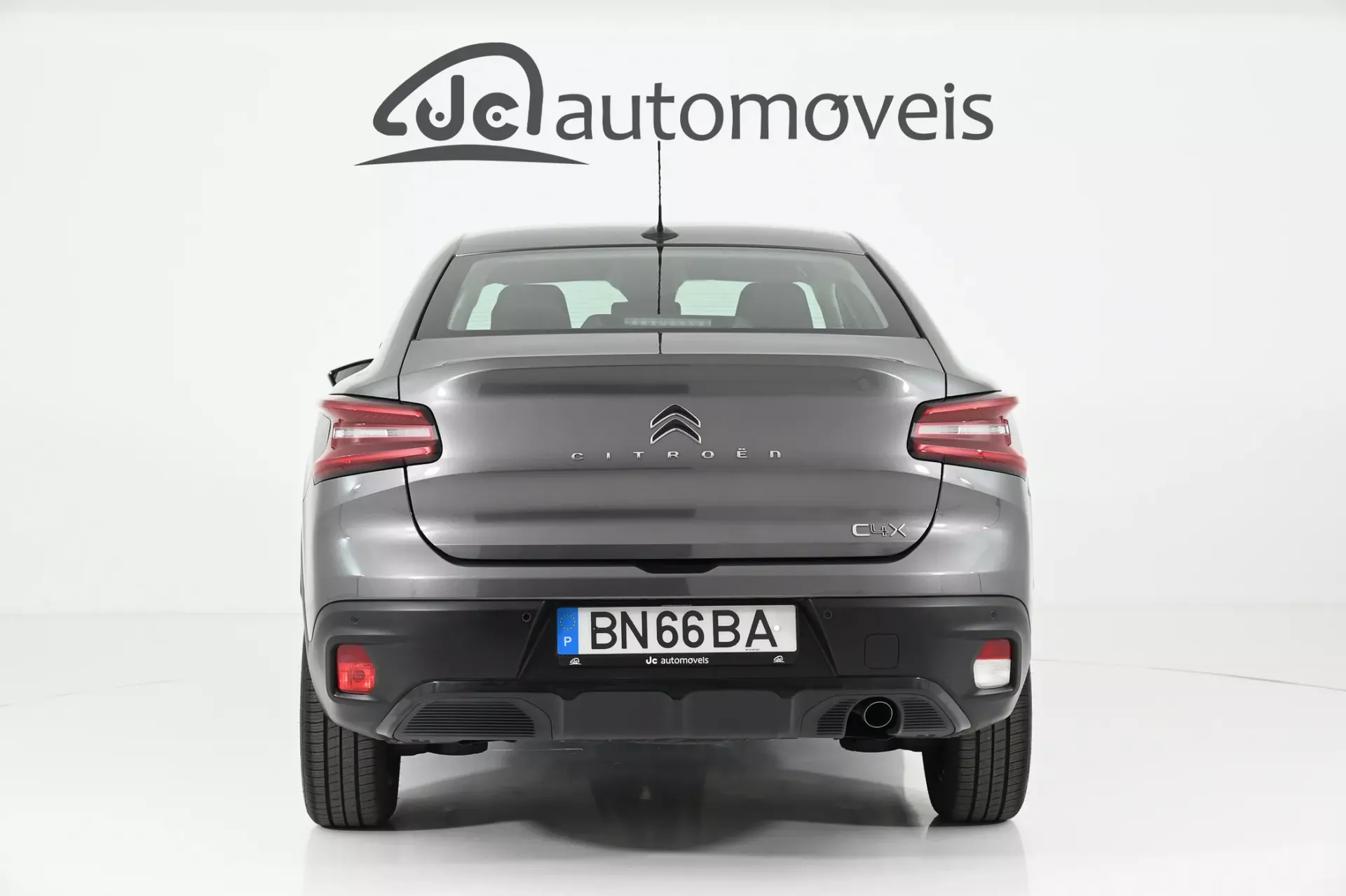 Citroën C4 X 1.2 PureTech Feel 8