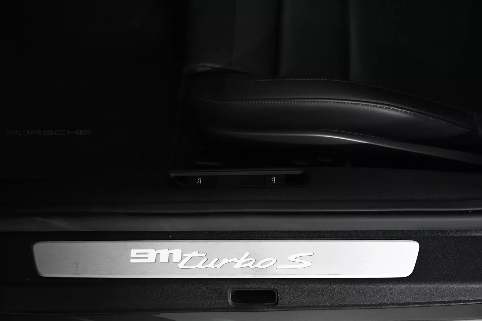 Porsche 911 (992) Turbo S PDK 20