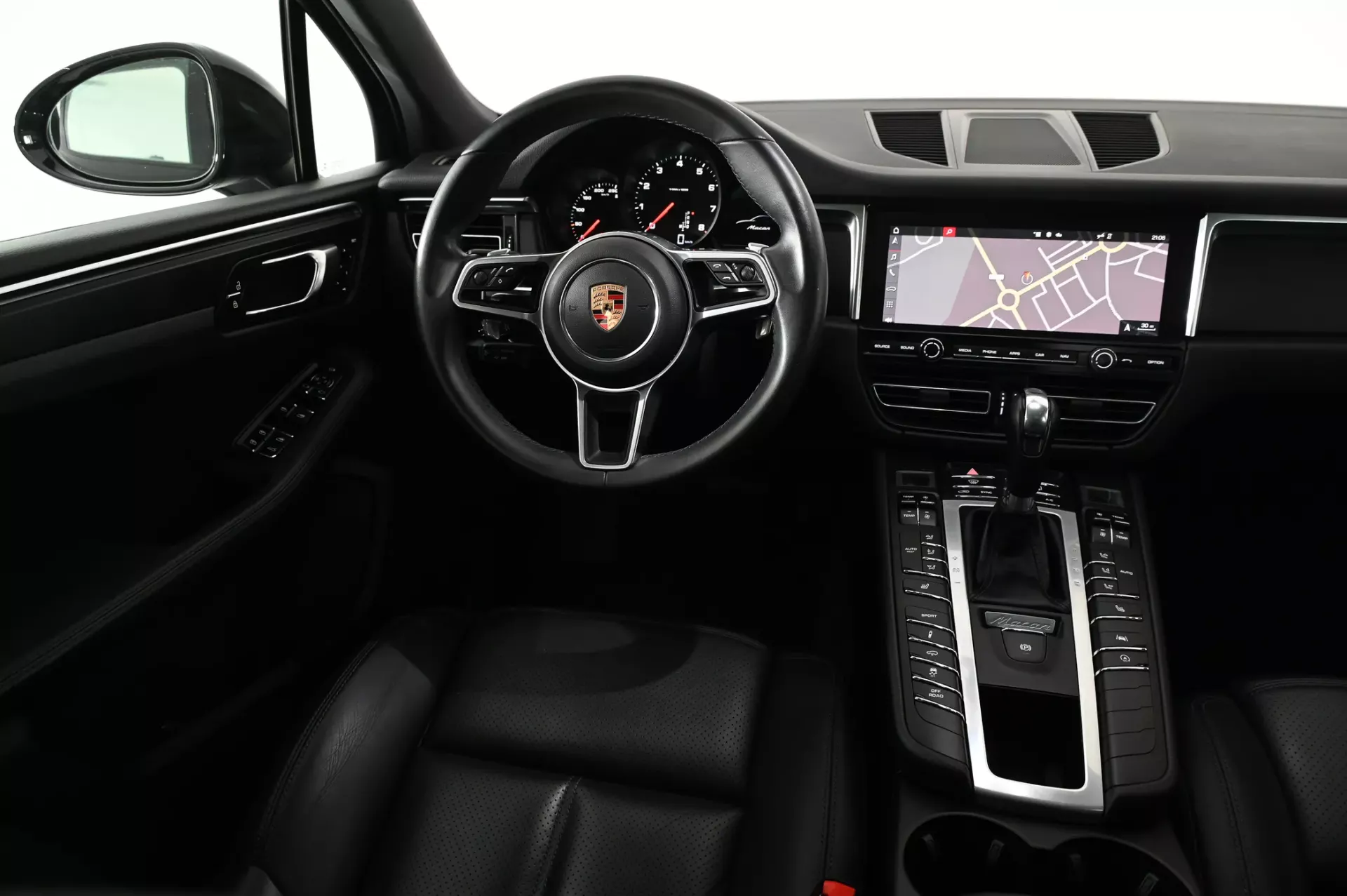 Porsche Macan Standard 15