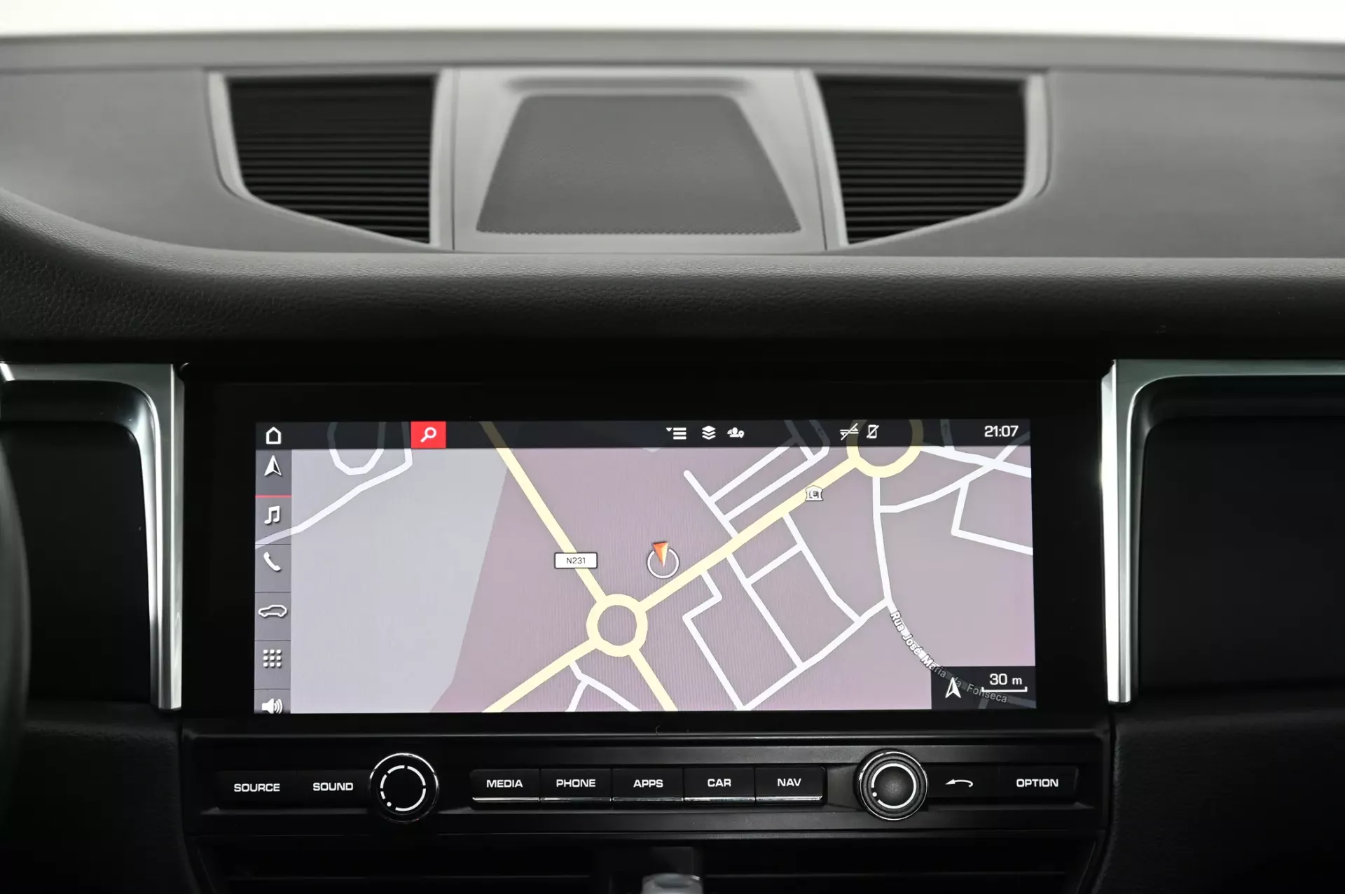 Porsche Macan Standard 17