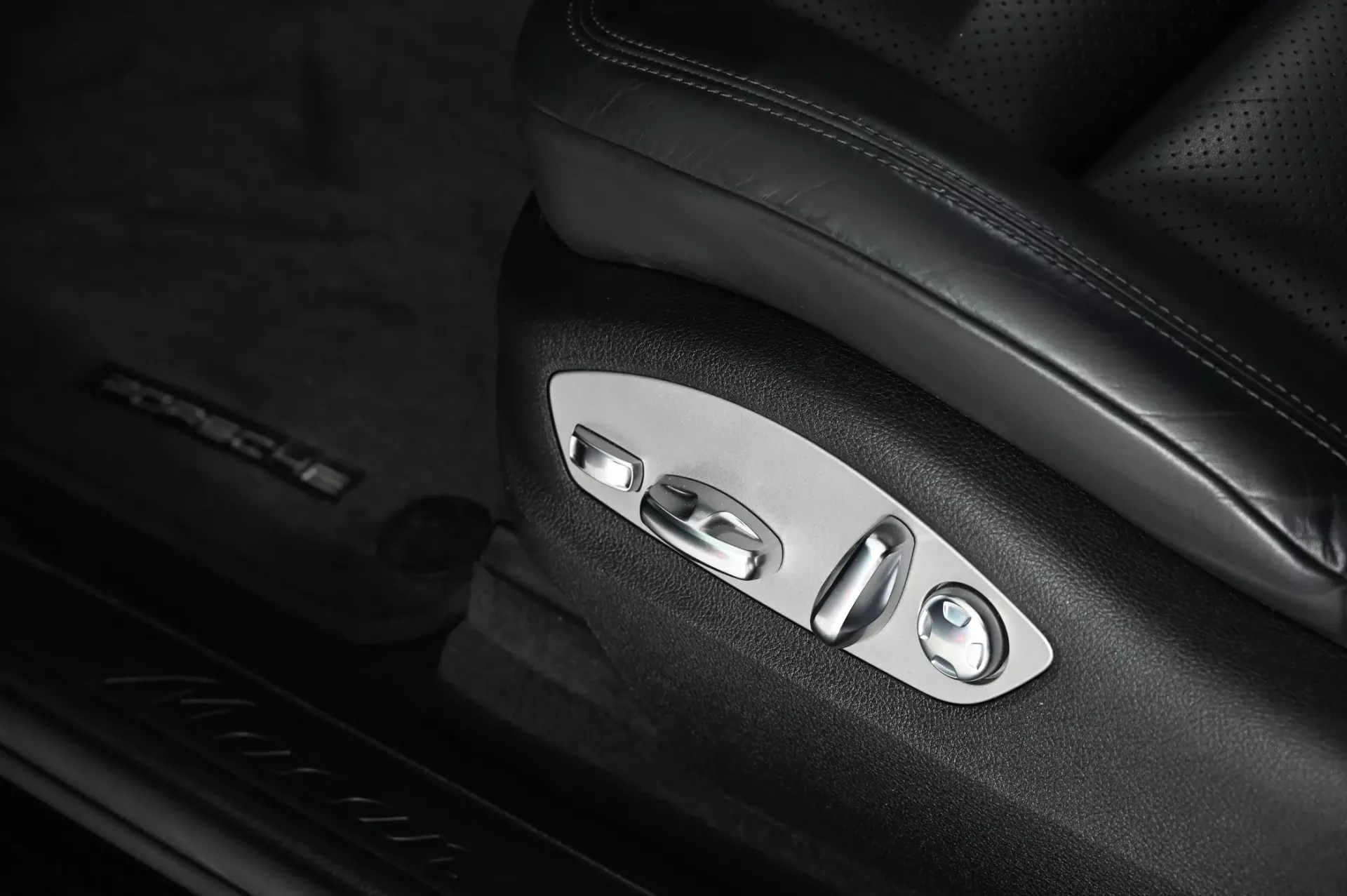 Porsche Macan Standard 19