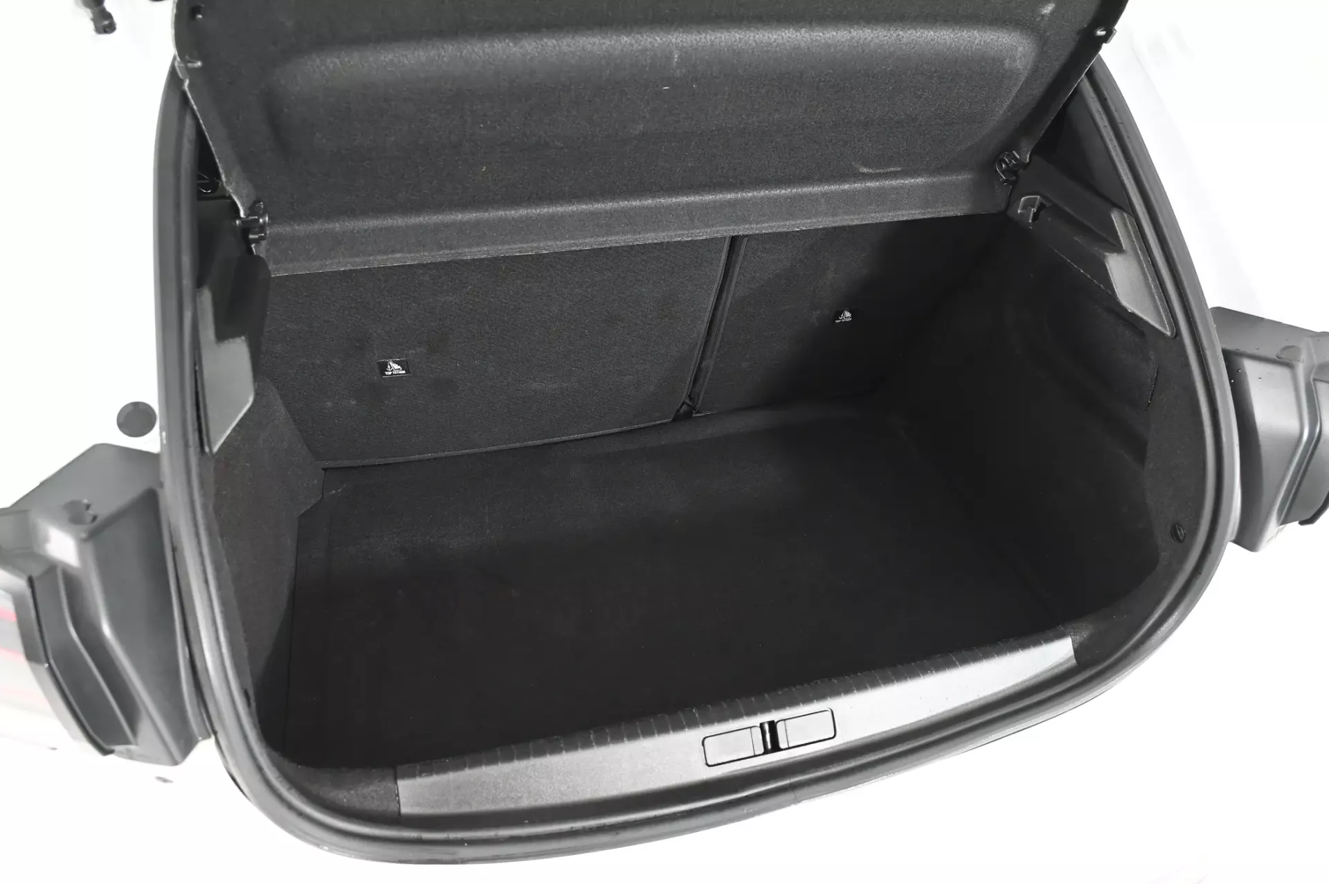 Peugeot 208 1.2 Hybrid Allure e-DCS6 14