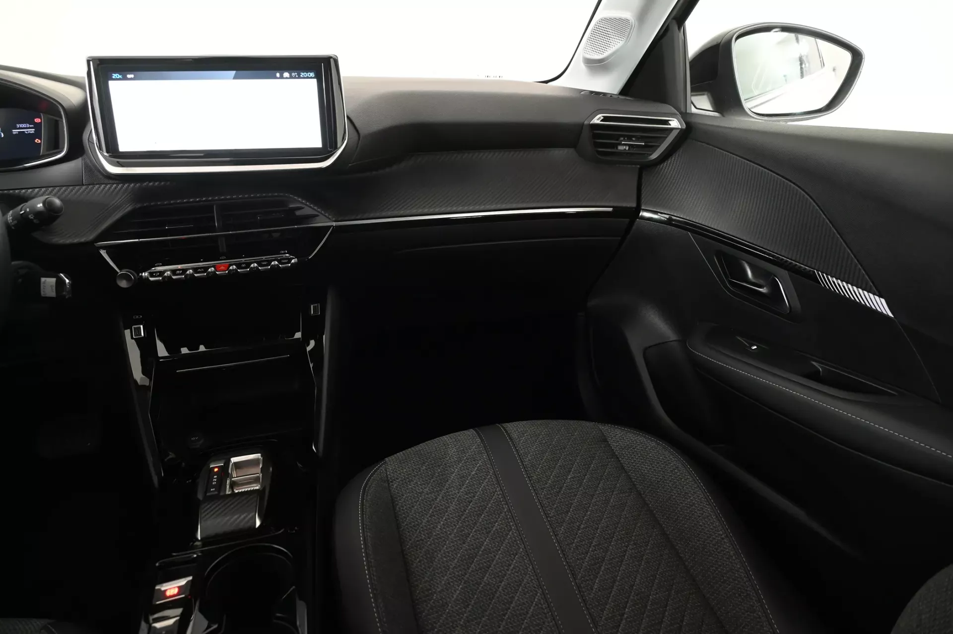 Peugeot 208 1.2 Hybrid Allure e-DCS6 17