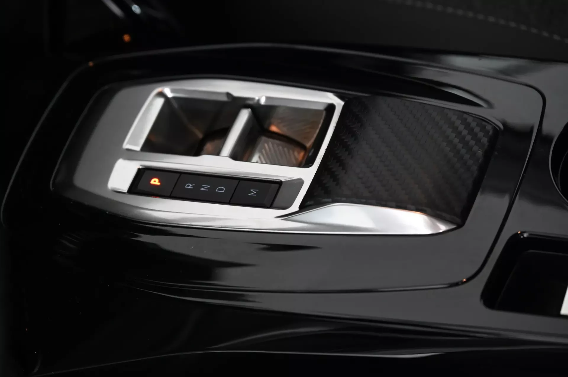 Peugeot 208 1.2 Hybrid Allure e-DCS6 21