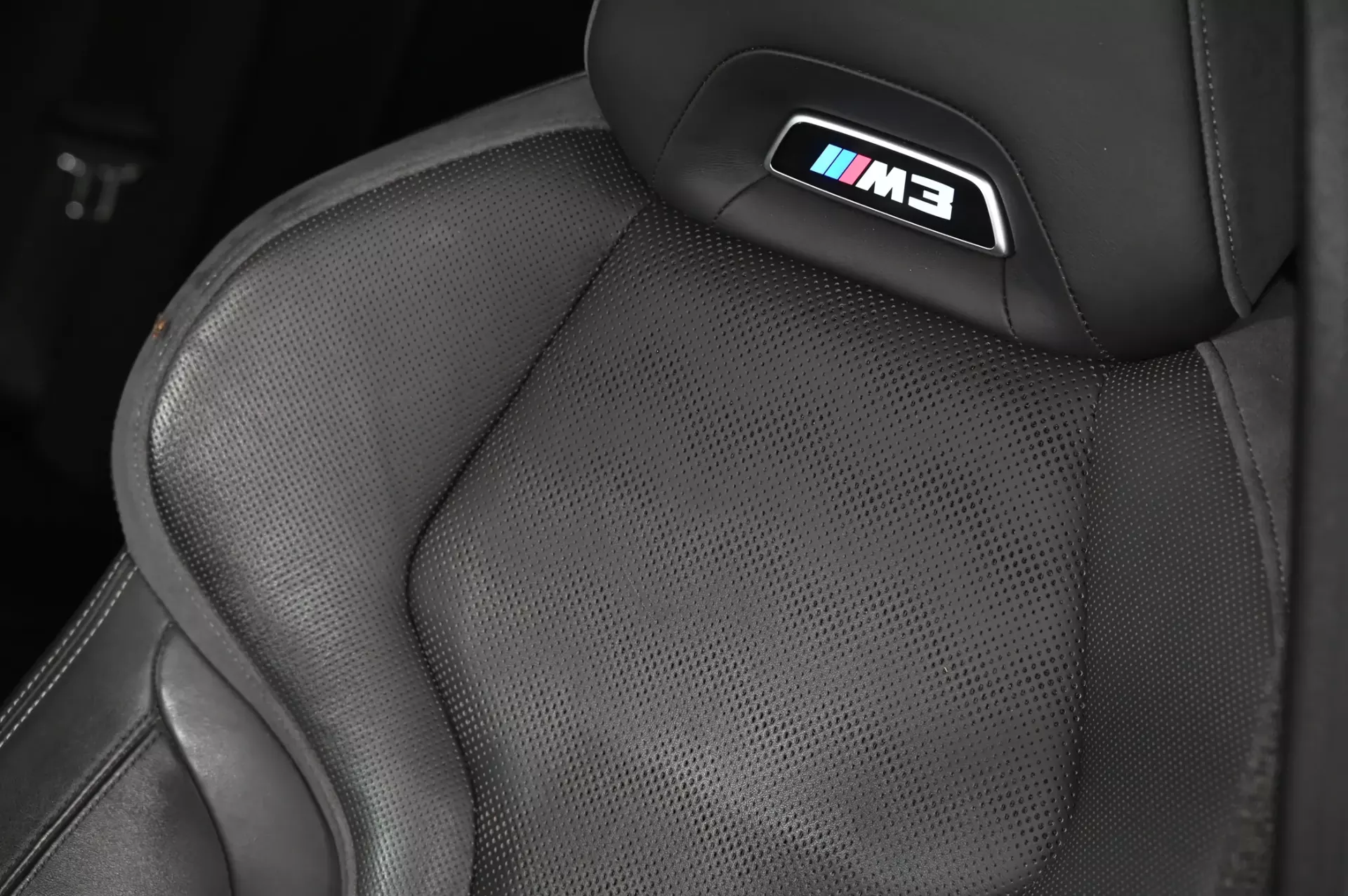 BMW M3 Competition 43