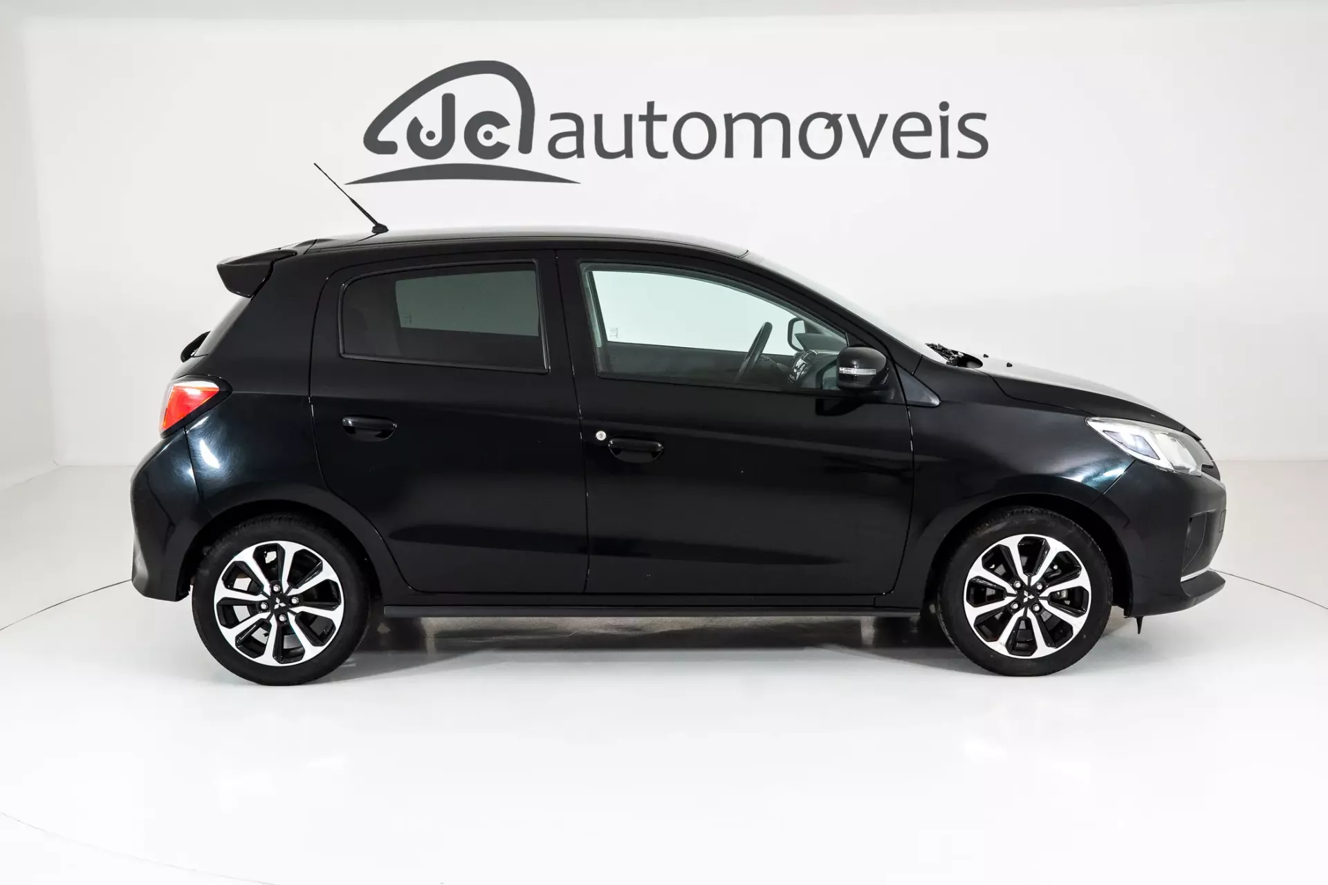 Mitsubishi Space Star 1.2 Intense 7