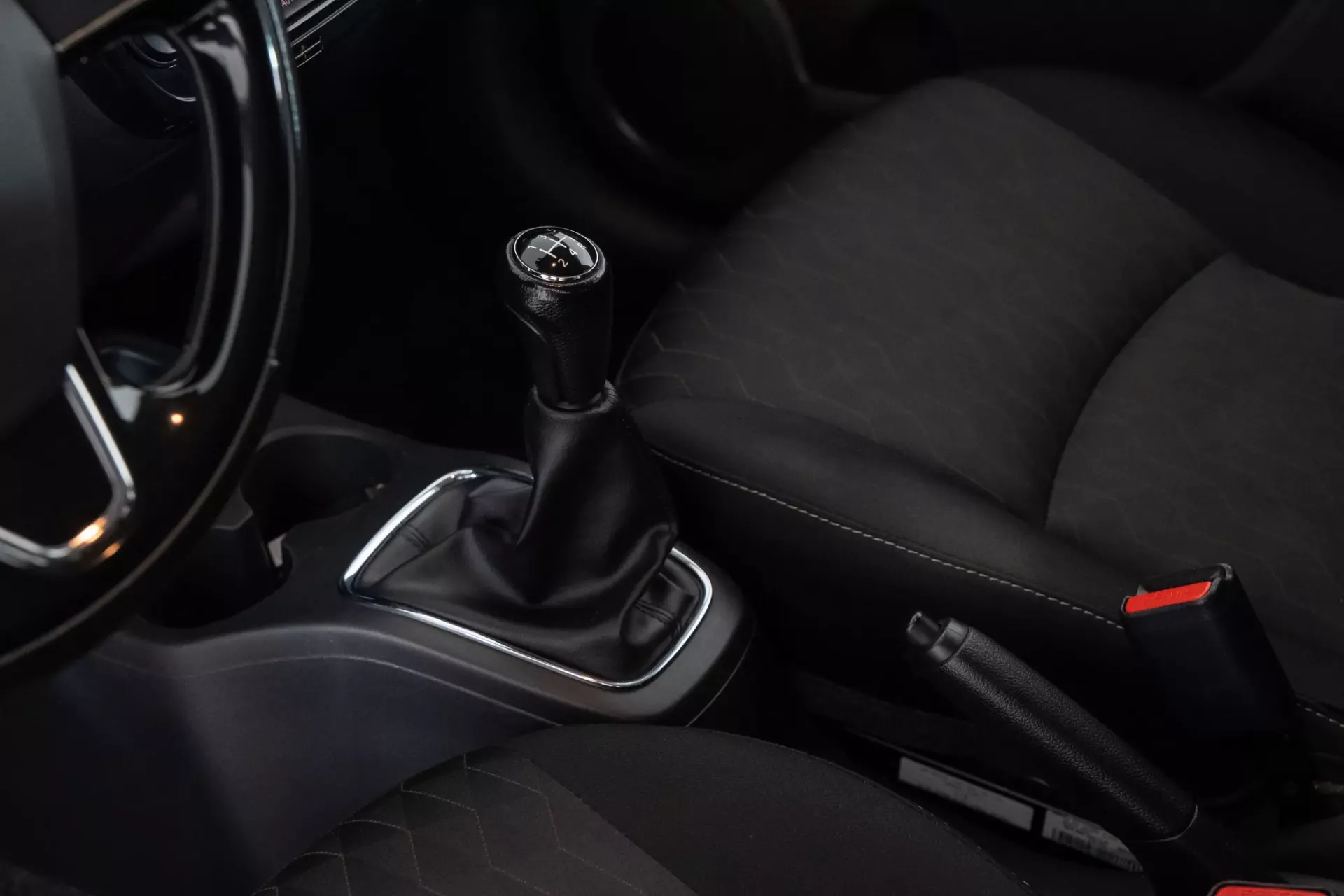 Mitsubishi Space Star 1.2 Intense 21