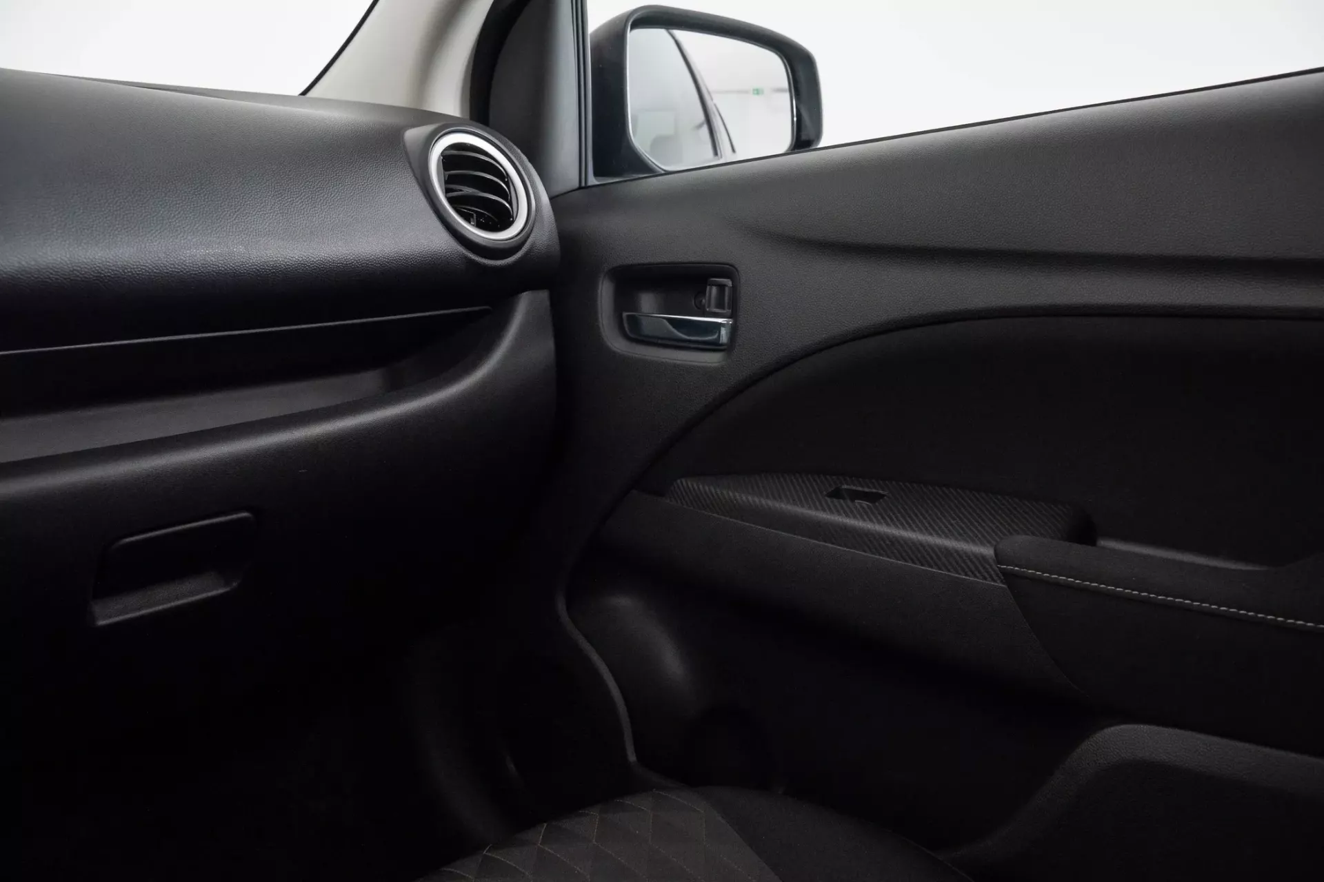 Mitsubishi Space Star 1.2 Intense 25