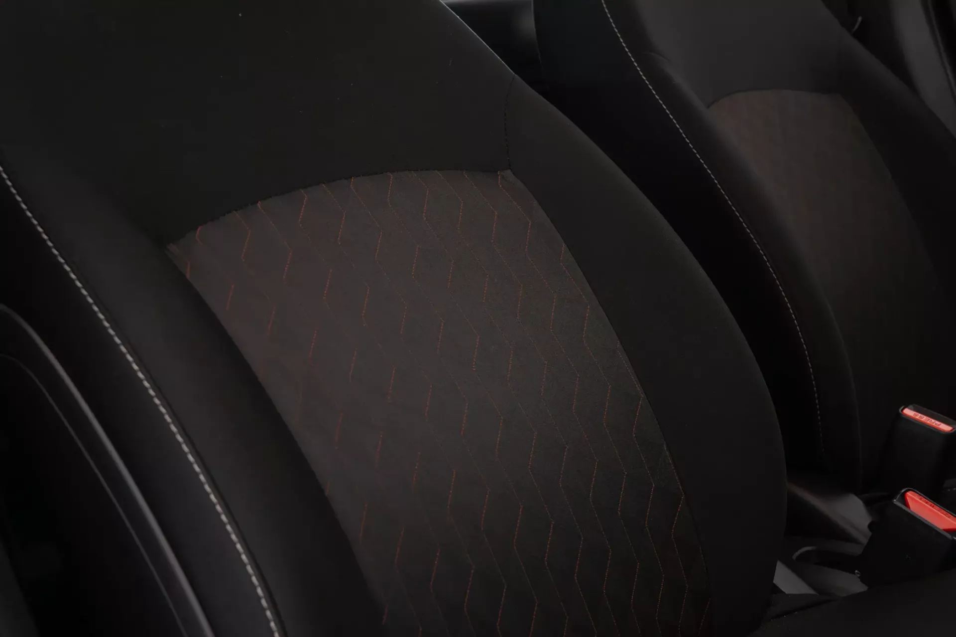 Mitsubishi Space Star 1.2 Intense 34