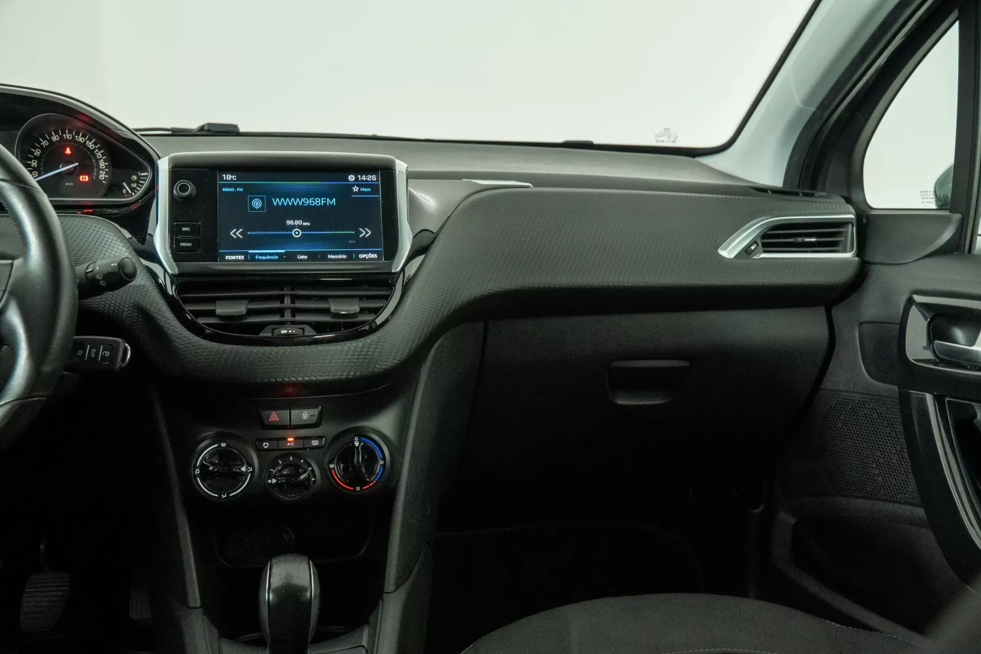 Peugeot 208 1.2 PureTech Style 28