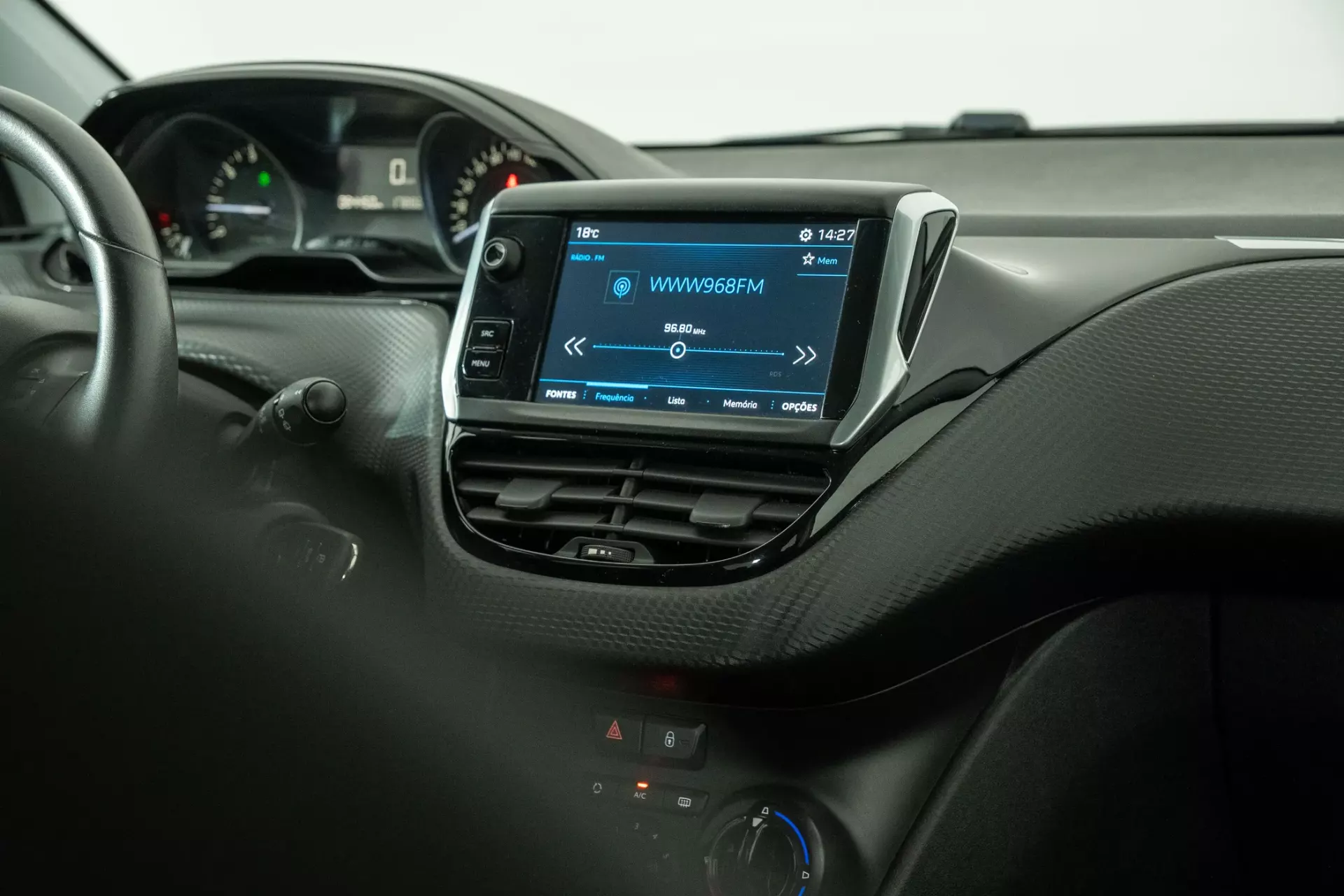 Peugeot 208 1.2 PureTech Style 36