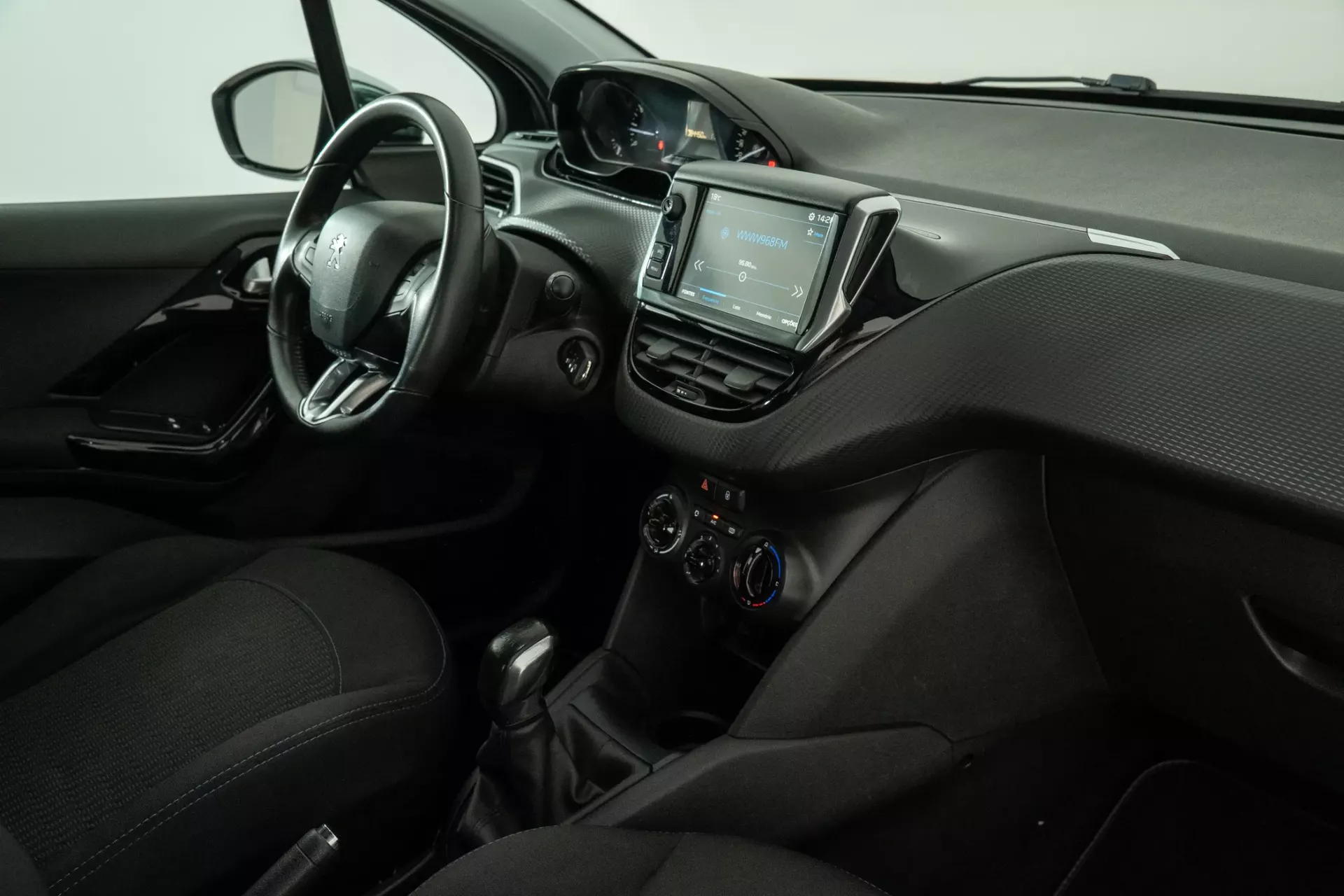 Peugeot 208 1.2 PureTech Style 38