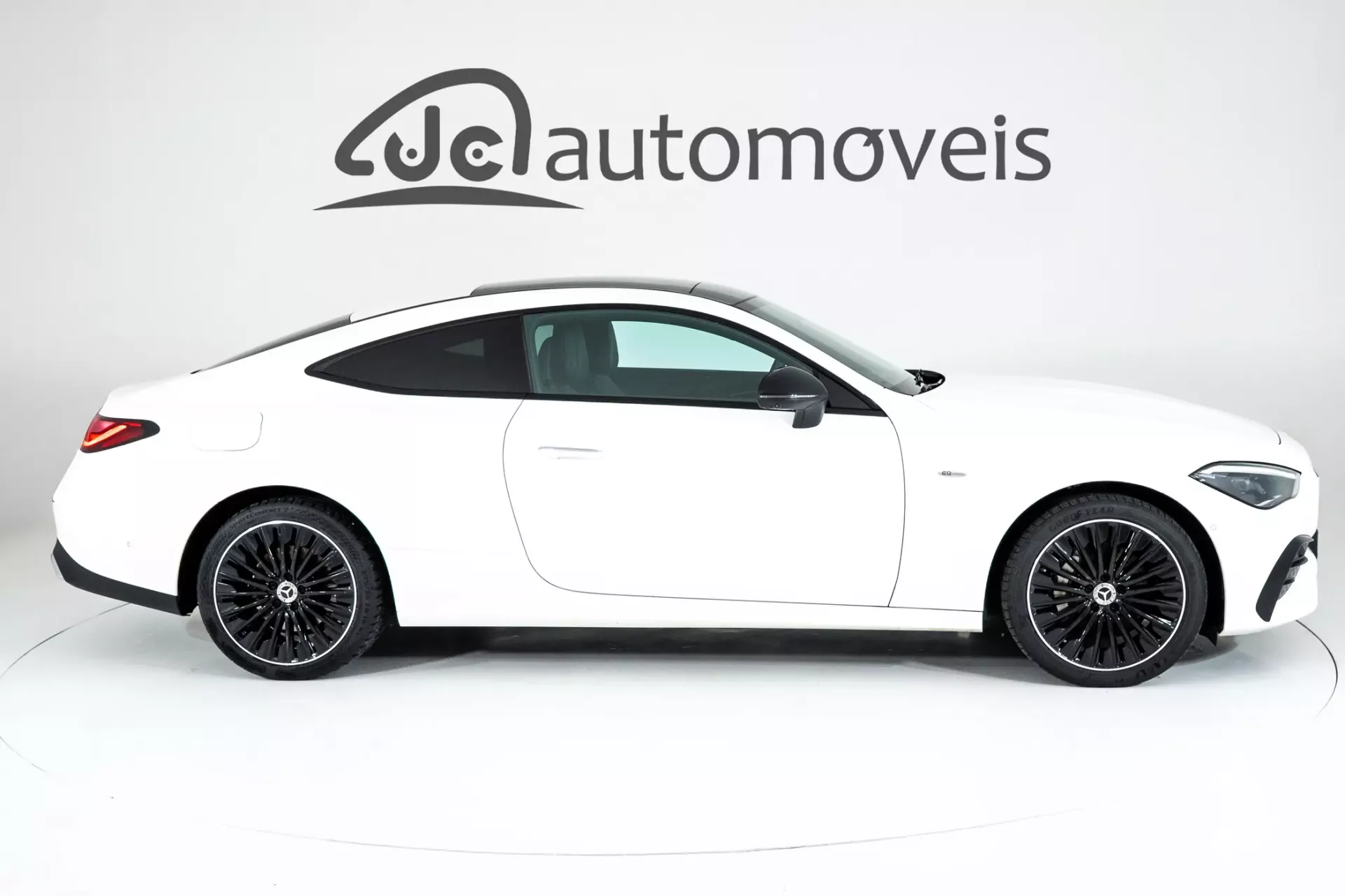 Mercedes-Benz CLE 300 8