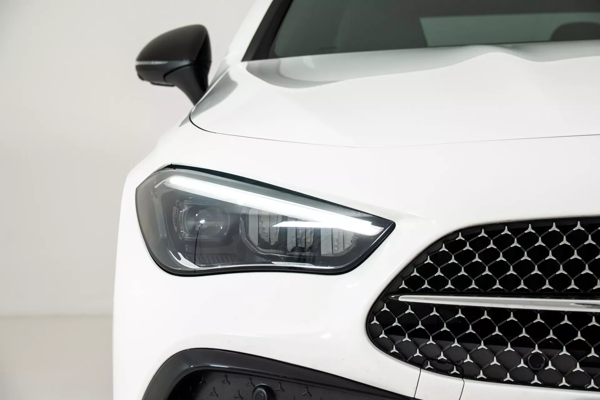 Mercedes-Benz CLE 300 16