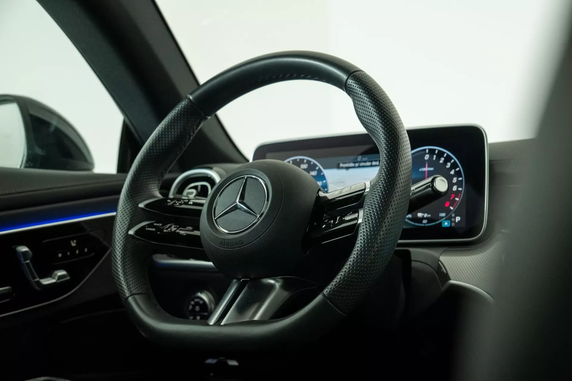 Mercedes-Benz CLE 300 31