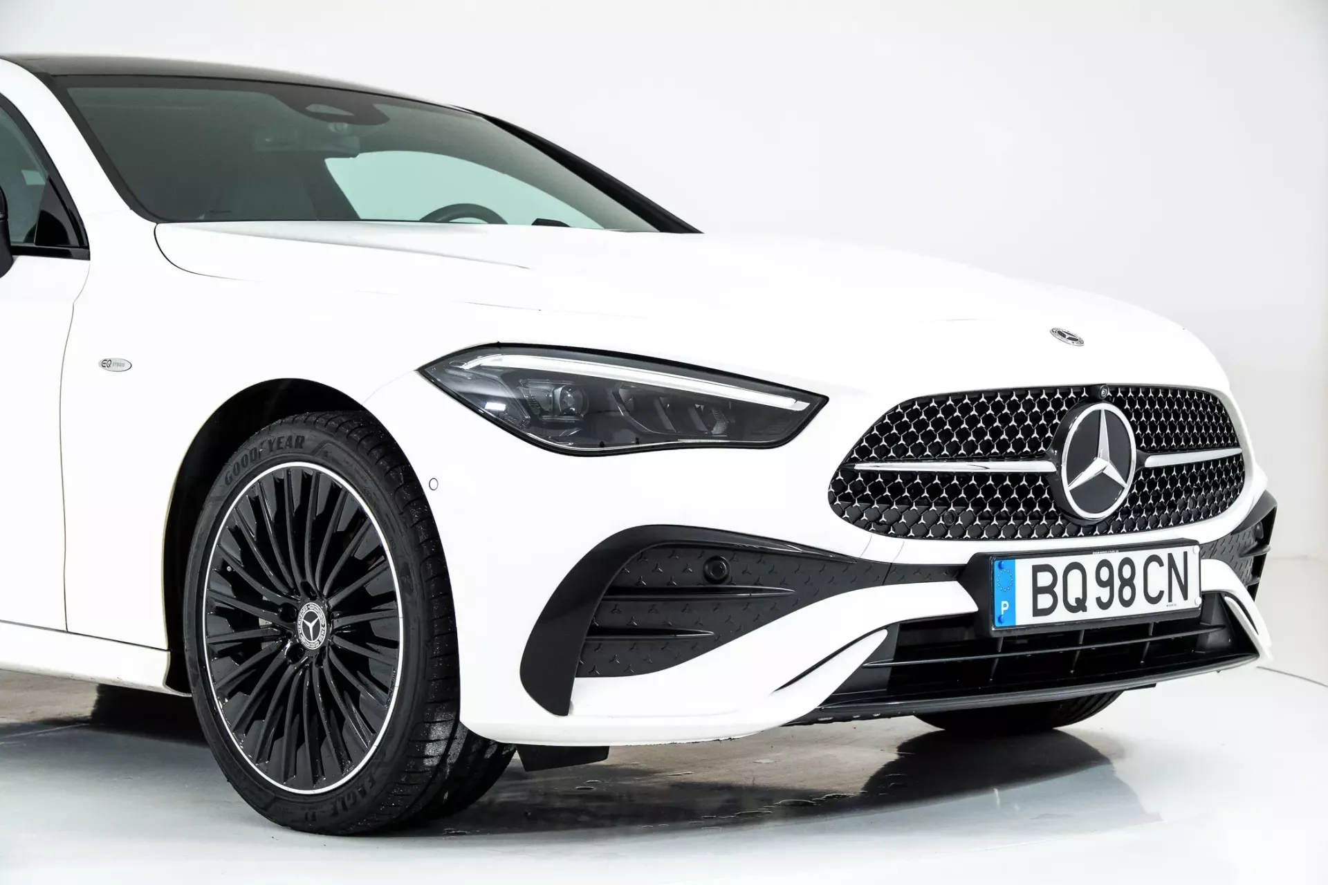 Mercedes-Benz CLE 300 35