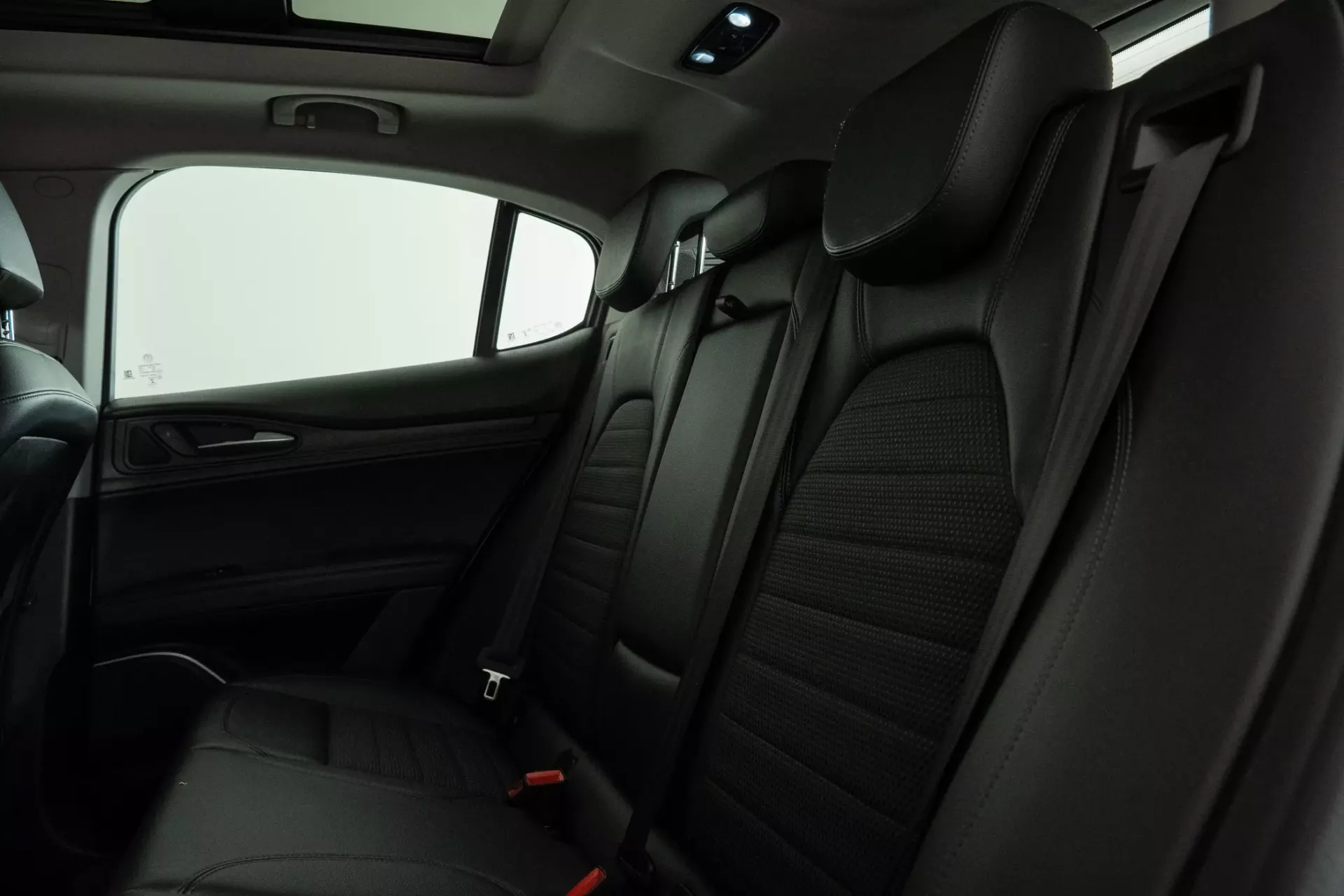 Alfa Romeo Stelvio 2.2 D Super AT8 Q4 27