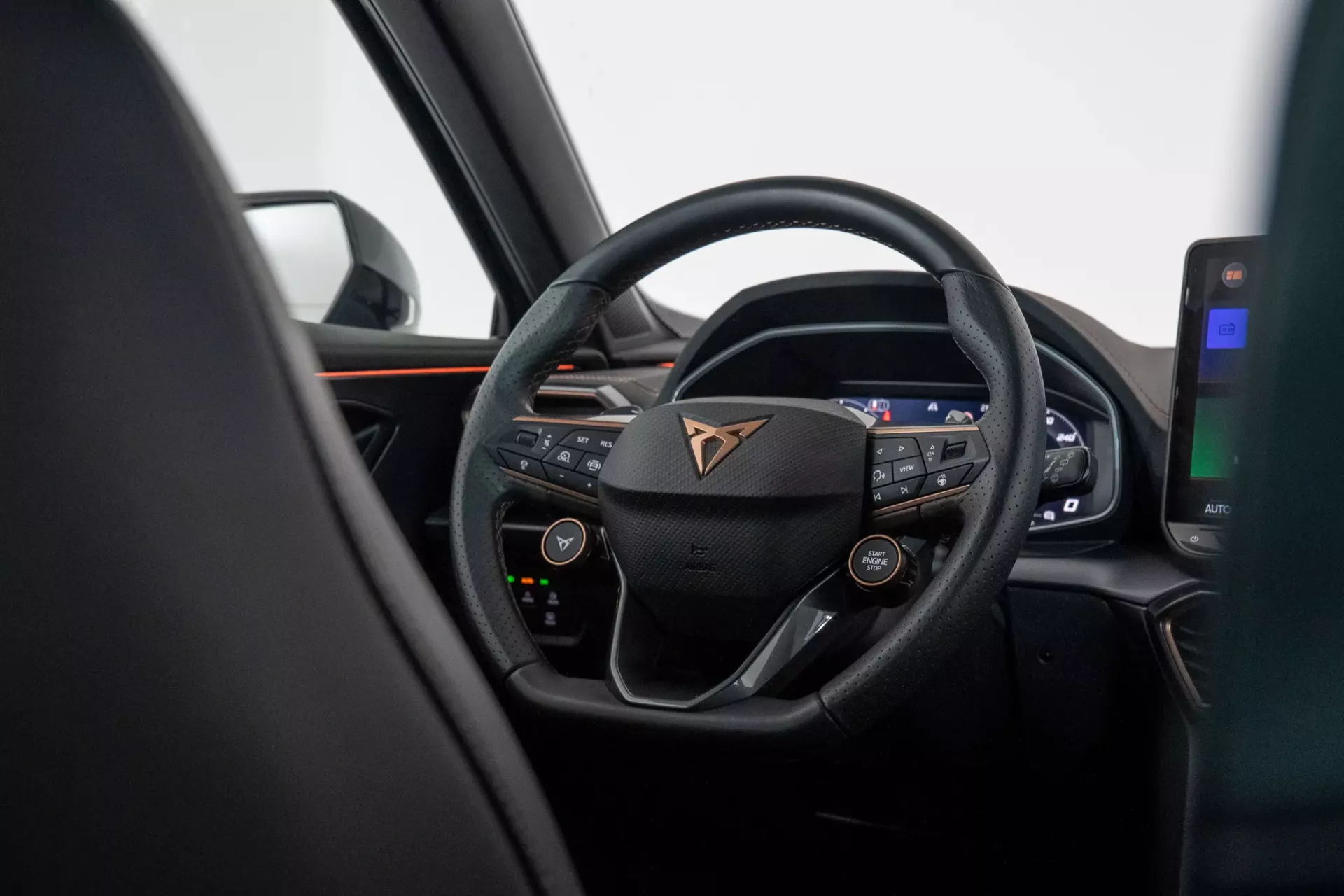 Cupra Formentor 1.5 eTSI DSG 27